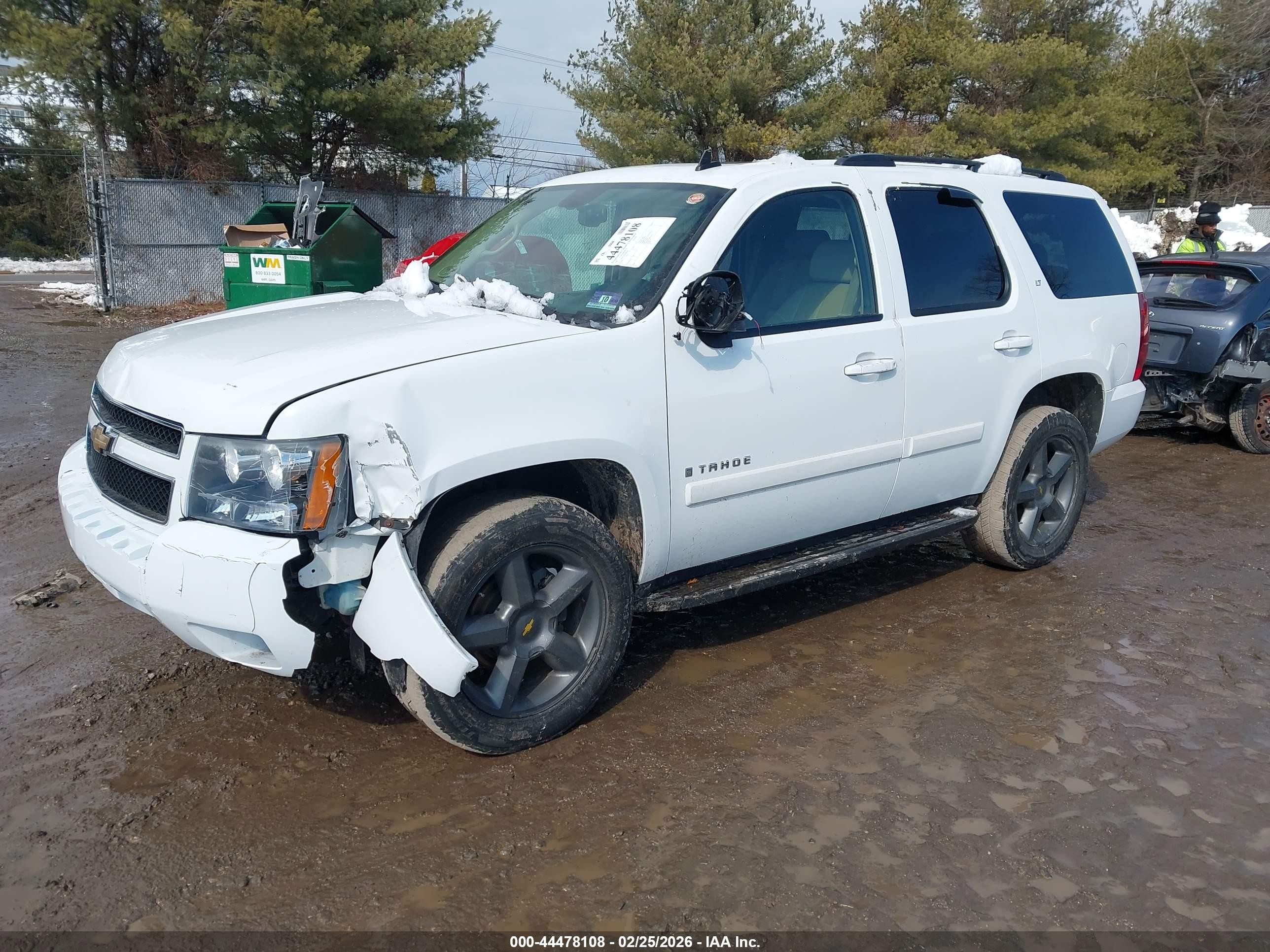 2007 Chevrolet Tahoe Lt White vin: 1GNFK13097J384586