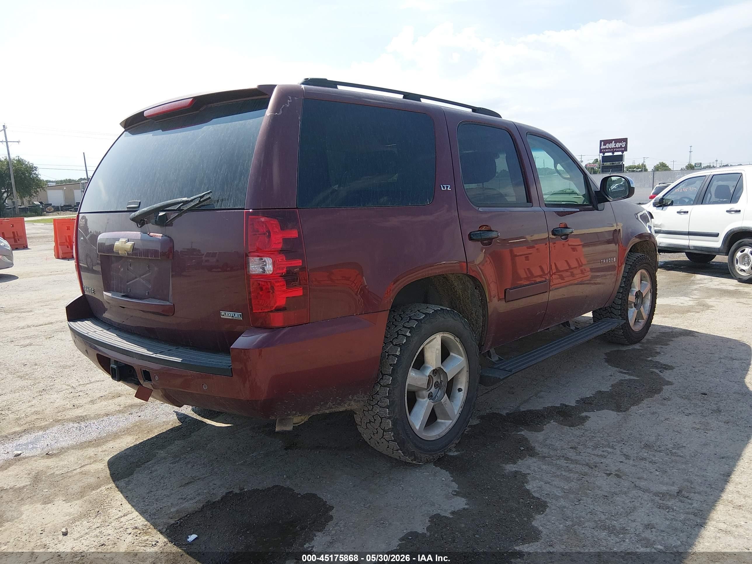 2008 Chevrolet Tahoe Ltz Maroon vin: 1GNFK13098J110404