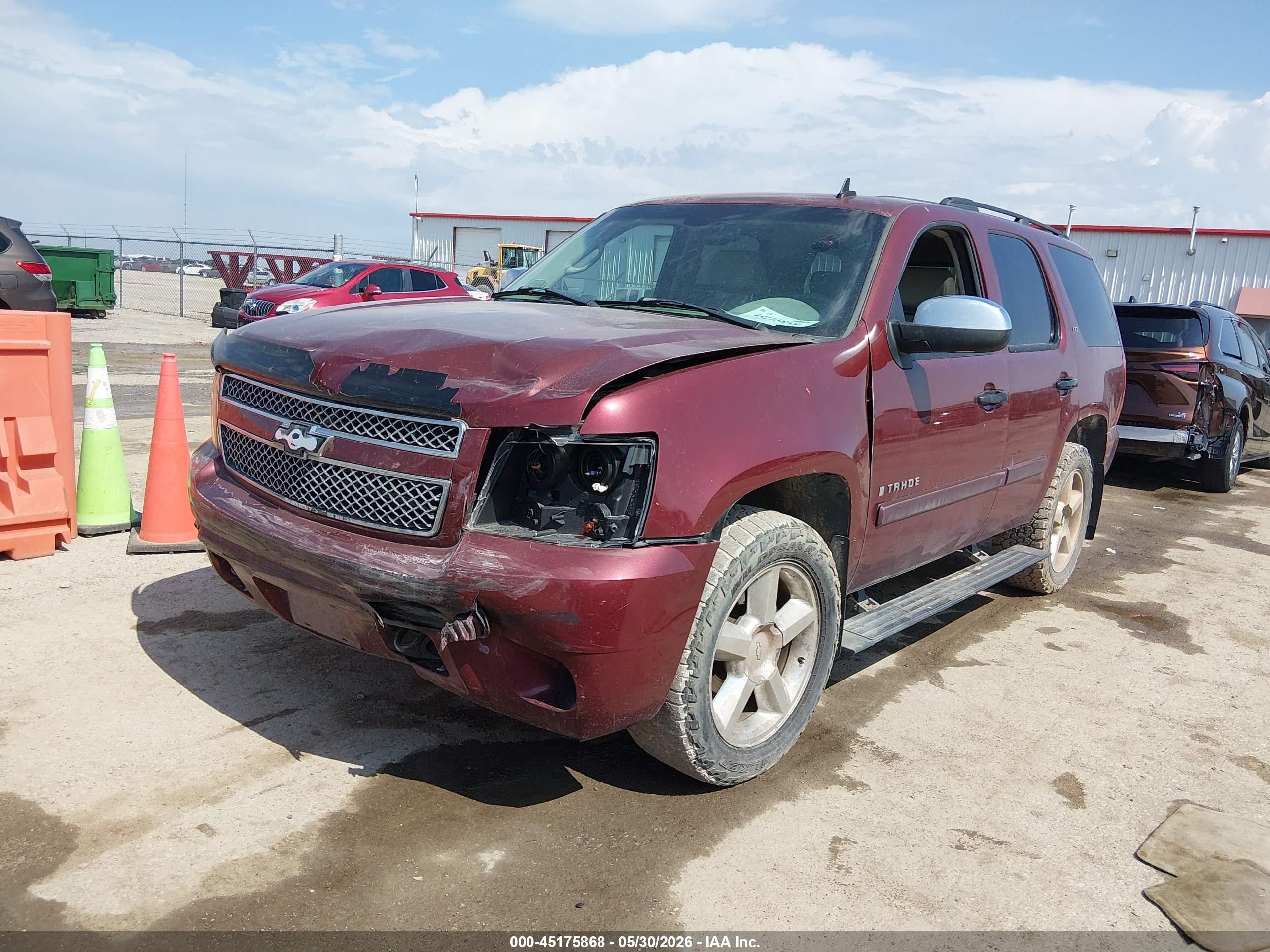 2008 Chevrolet Tahoe Ltz Maroon vin: 1GNFK13098J110404