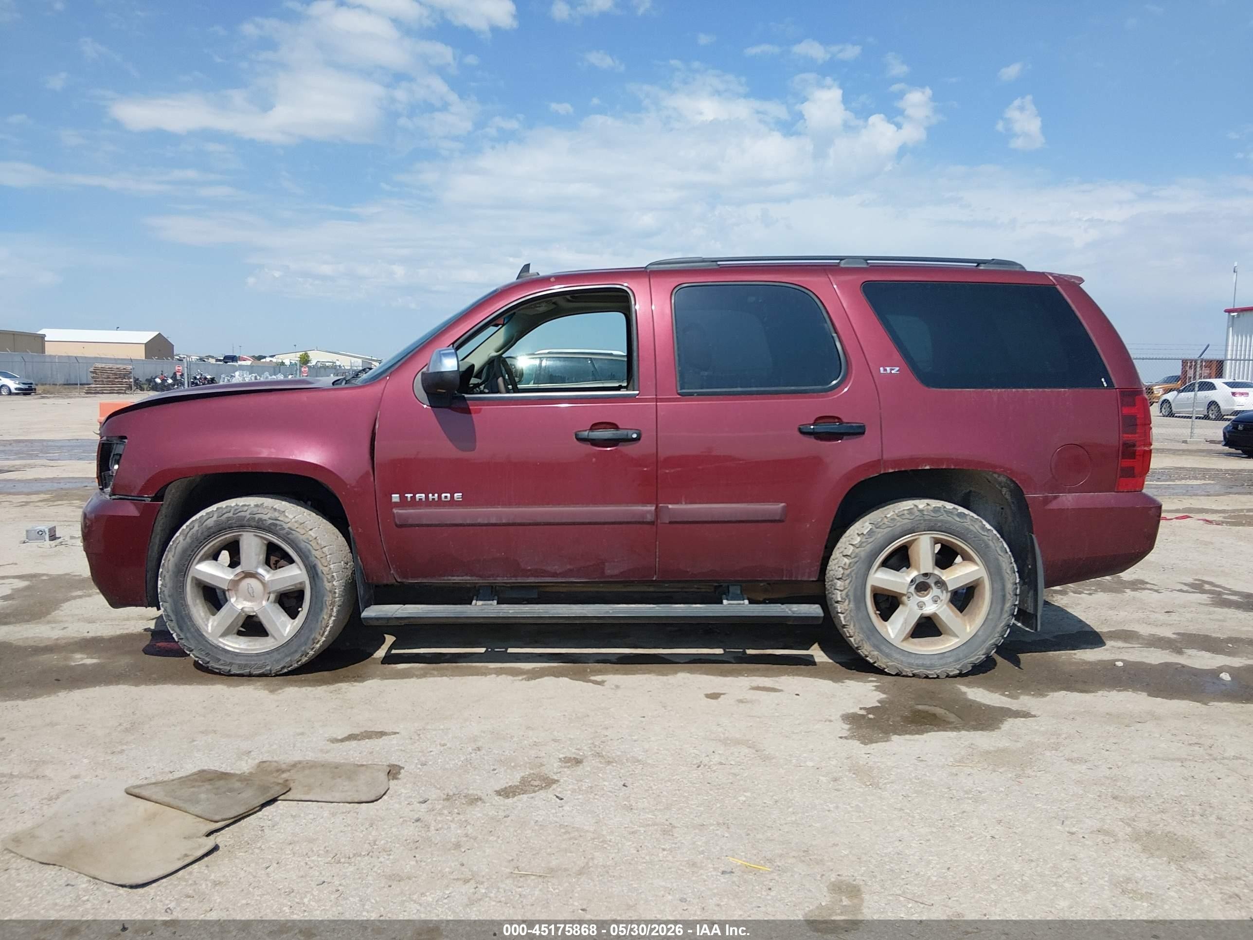 2008 Chevrolet Tahoe Ltz Maroon vin: 1GNFK13098J110404