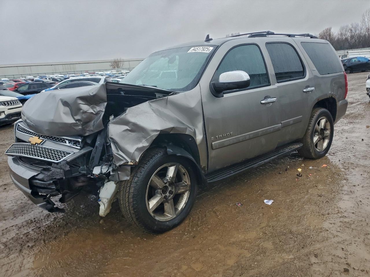 2008 Chevrolet Tahoe K1500 Серебряный vin: 1GNFK13098R154727