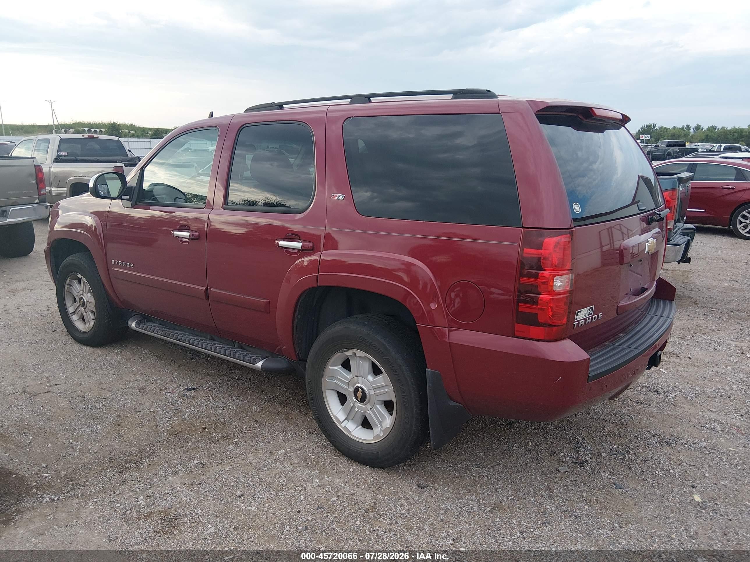 2007 Chevrolet Tahoe Lt Red vin: 1GNFK130X7R420447