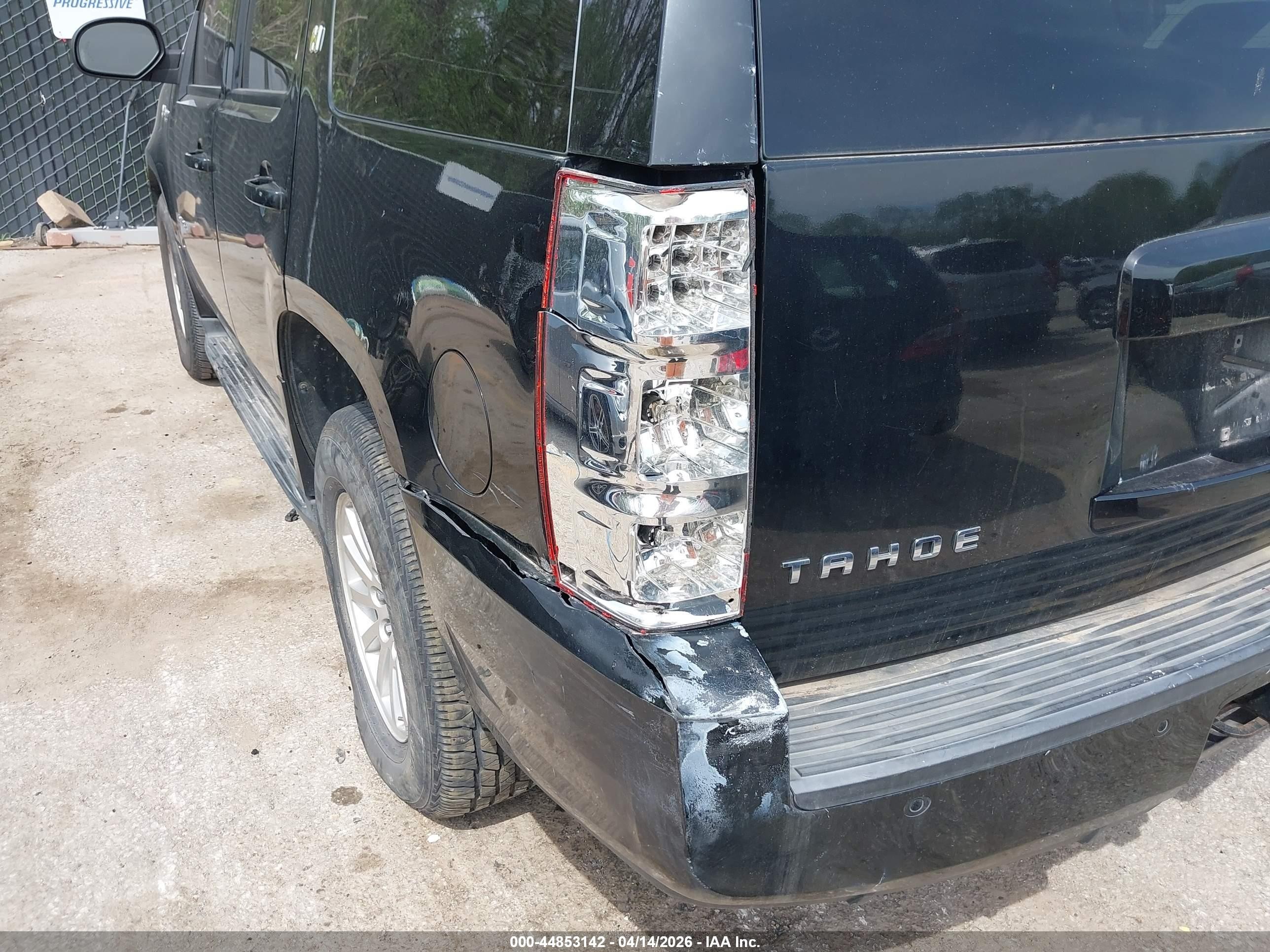 2008 Chevrolet Tahoe Hybrid   Black vin: 1GNFK13558R189941