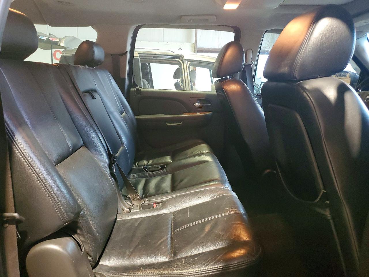 2007 Chevrolet Suburban K1500 Черный vin: 1GNFK16307J348405