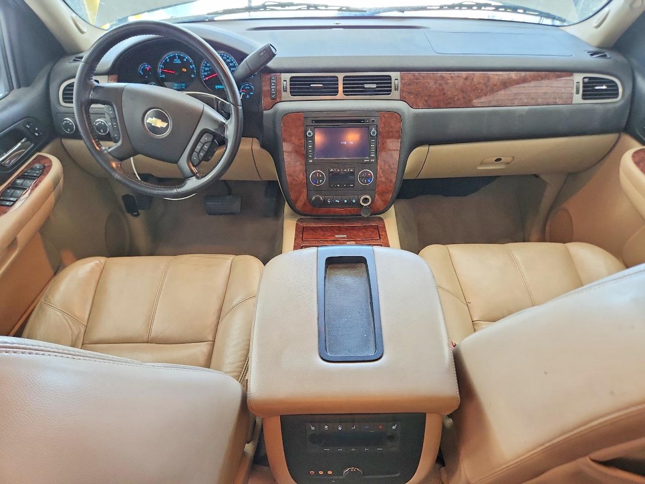 2008 Chevrolet Suburban K1500 Ls Tan vin: 1GNFK16308J209909
