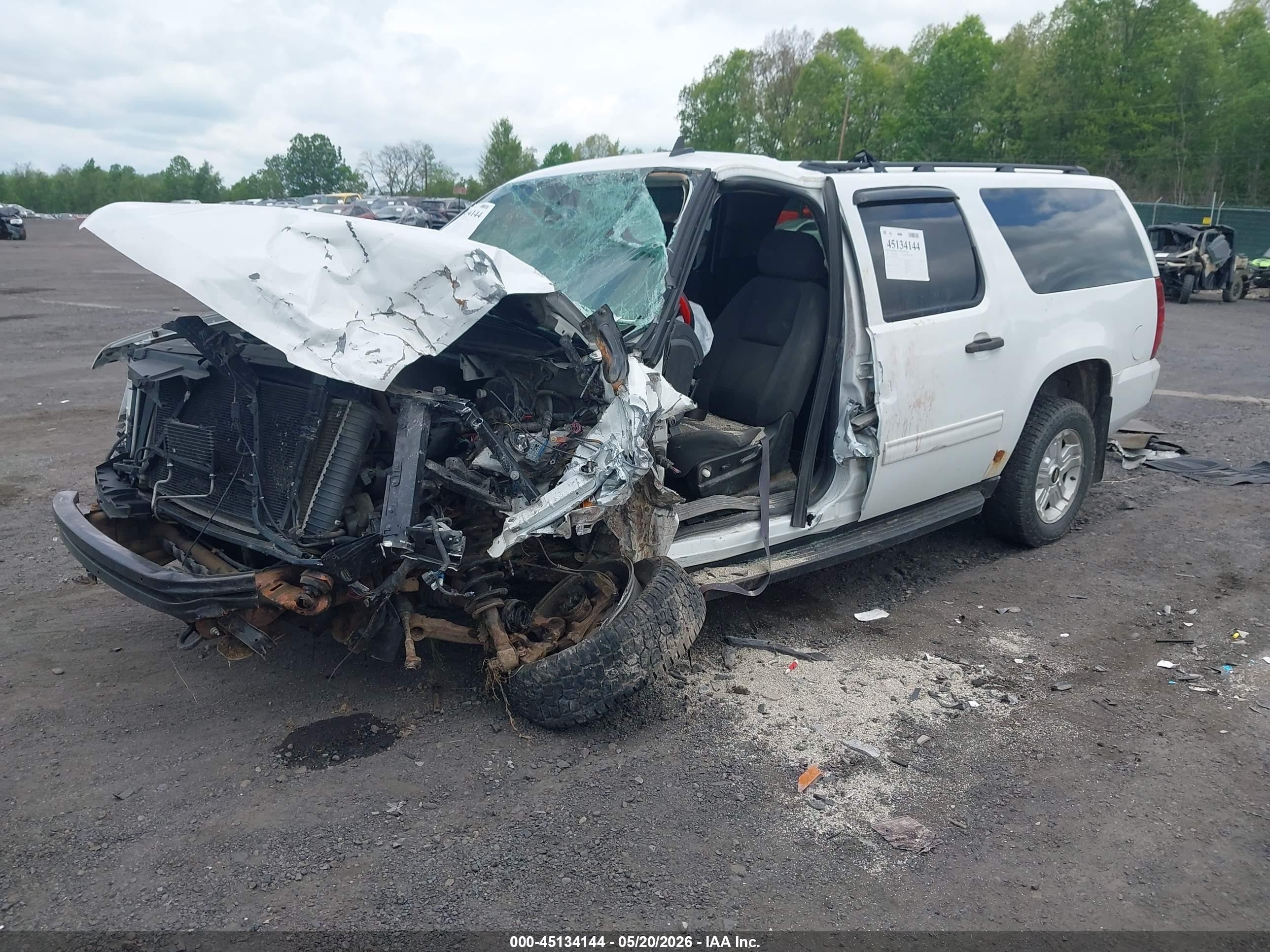 2009 Chevrolet Suburban 1500 Ls White vin: 1GNFK16319R295606