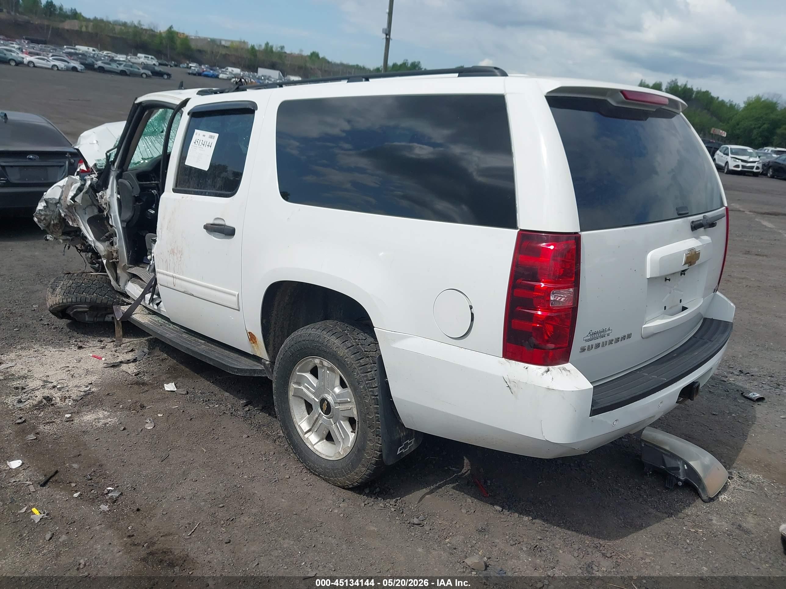 2009 Chevrolet Suburban 1500 Ls White vin: 1GNFK16319R295606