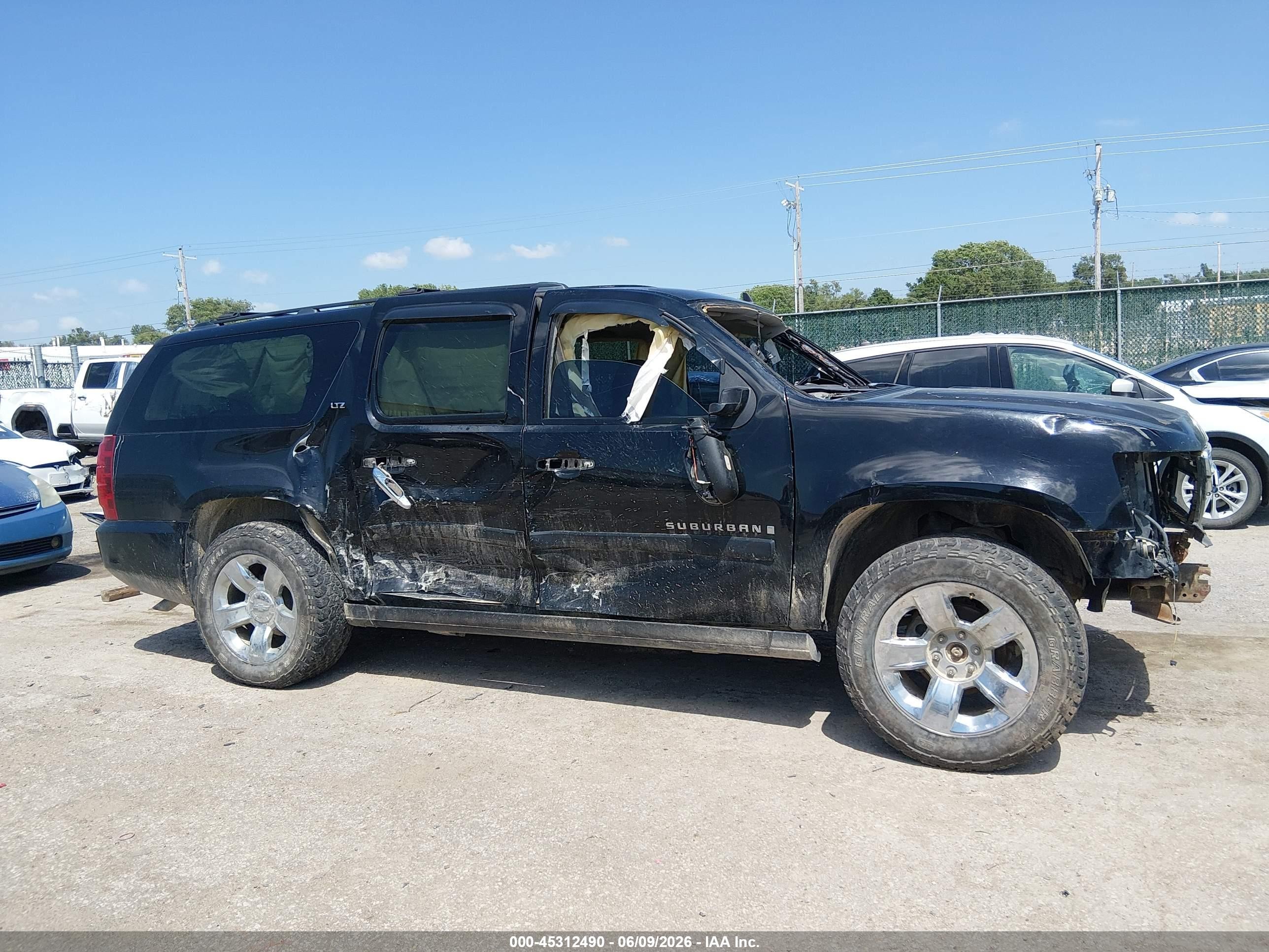 2007 Chevrolet Suburban 1500 Ltz Black vin: 1GNFK16327J358417