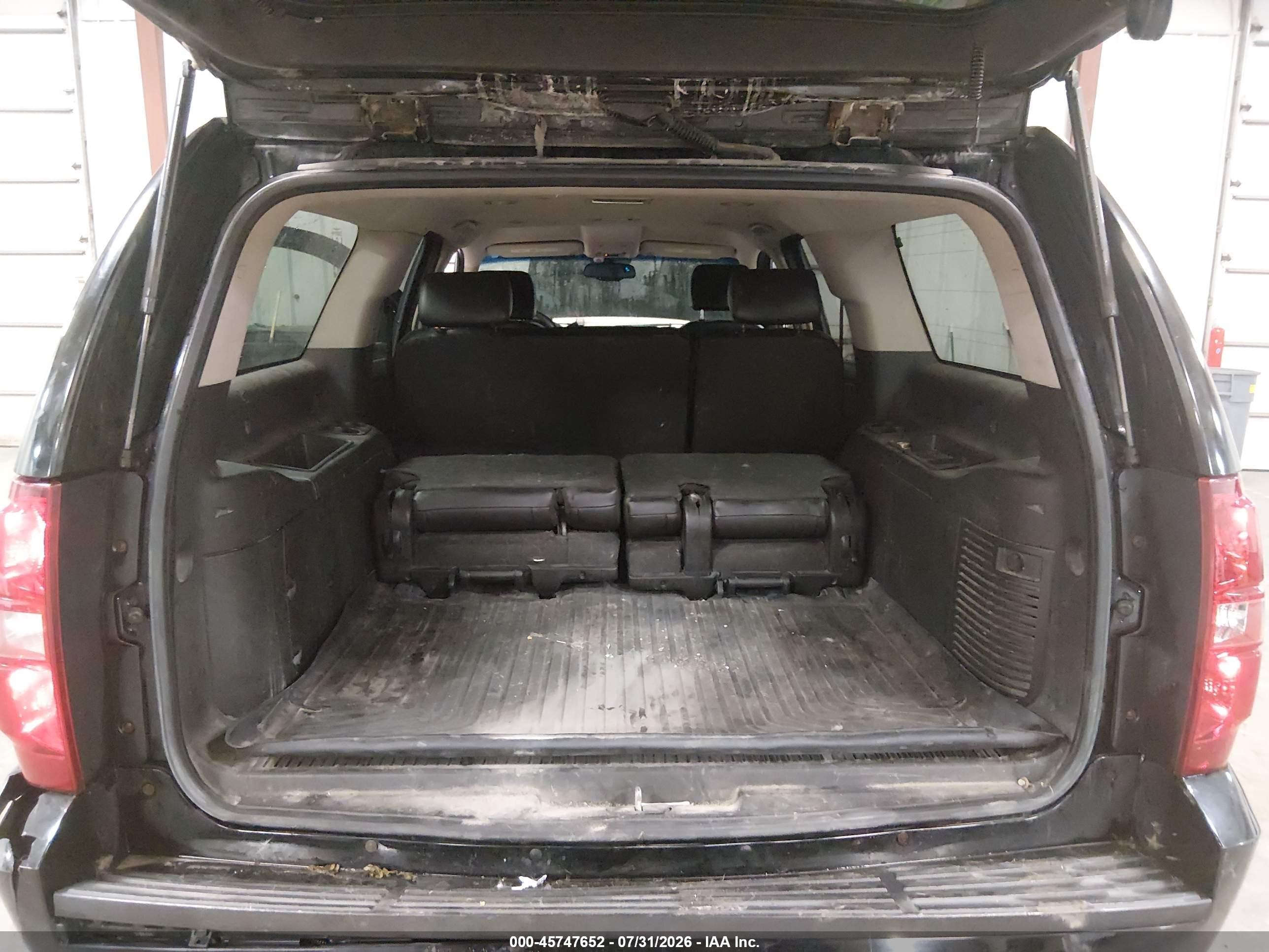 2008 Chevrolet Suburban 1500 Lt Black vin: 1GNFK16328J154010
