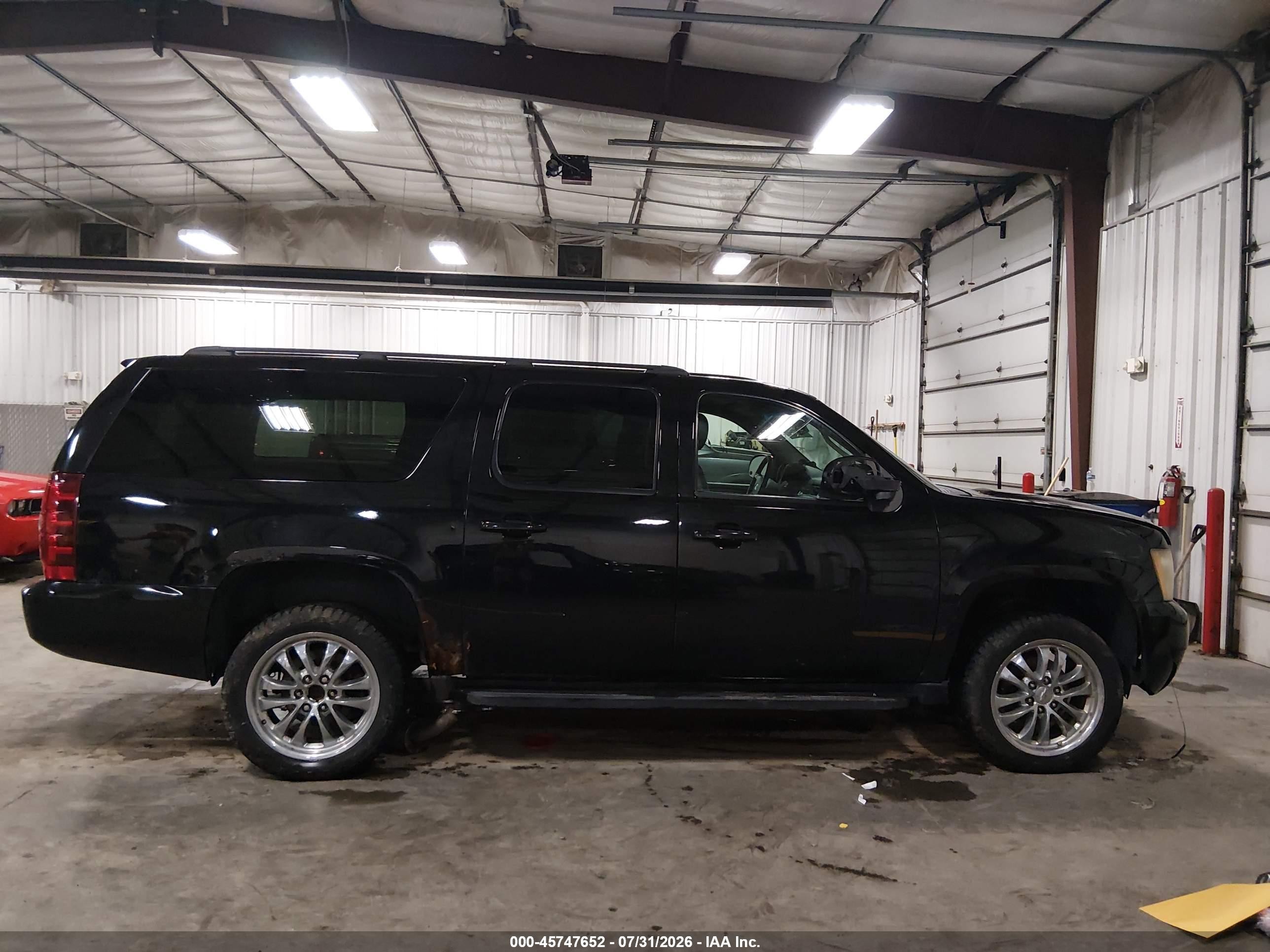 2008 Chevrolet Suburban 1500 Lt Black vin: 1GNFK16328J154010