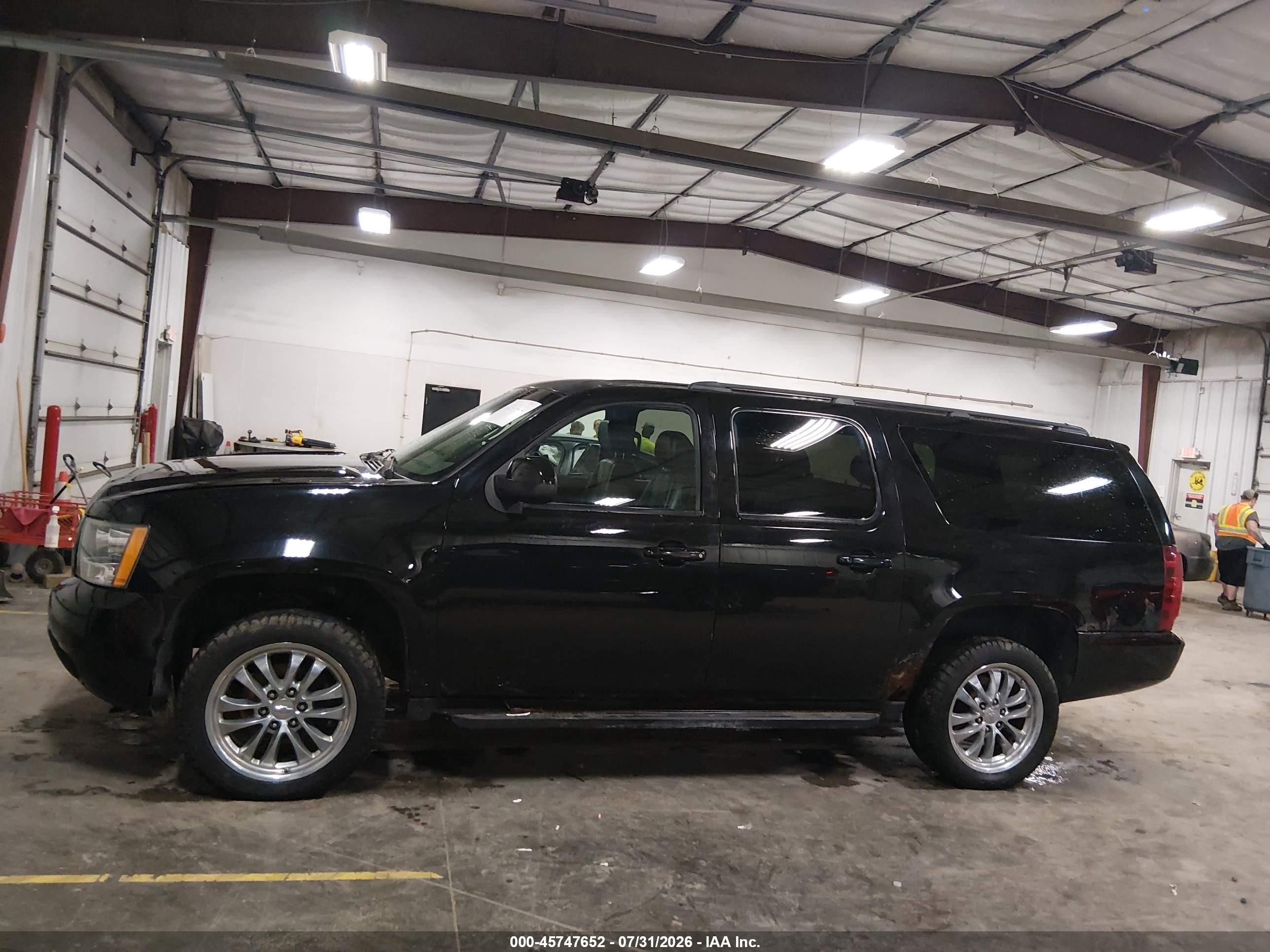 2008 Chevrolet Suburban 1500 Lt Black vin: 1GNFK16328J154010