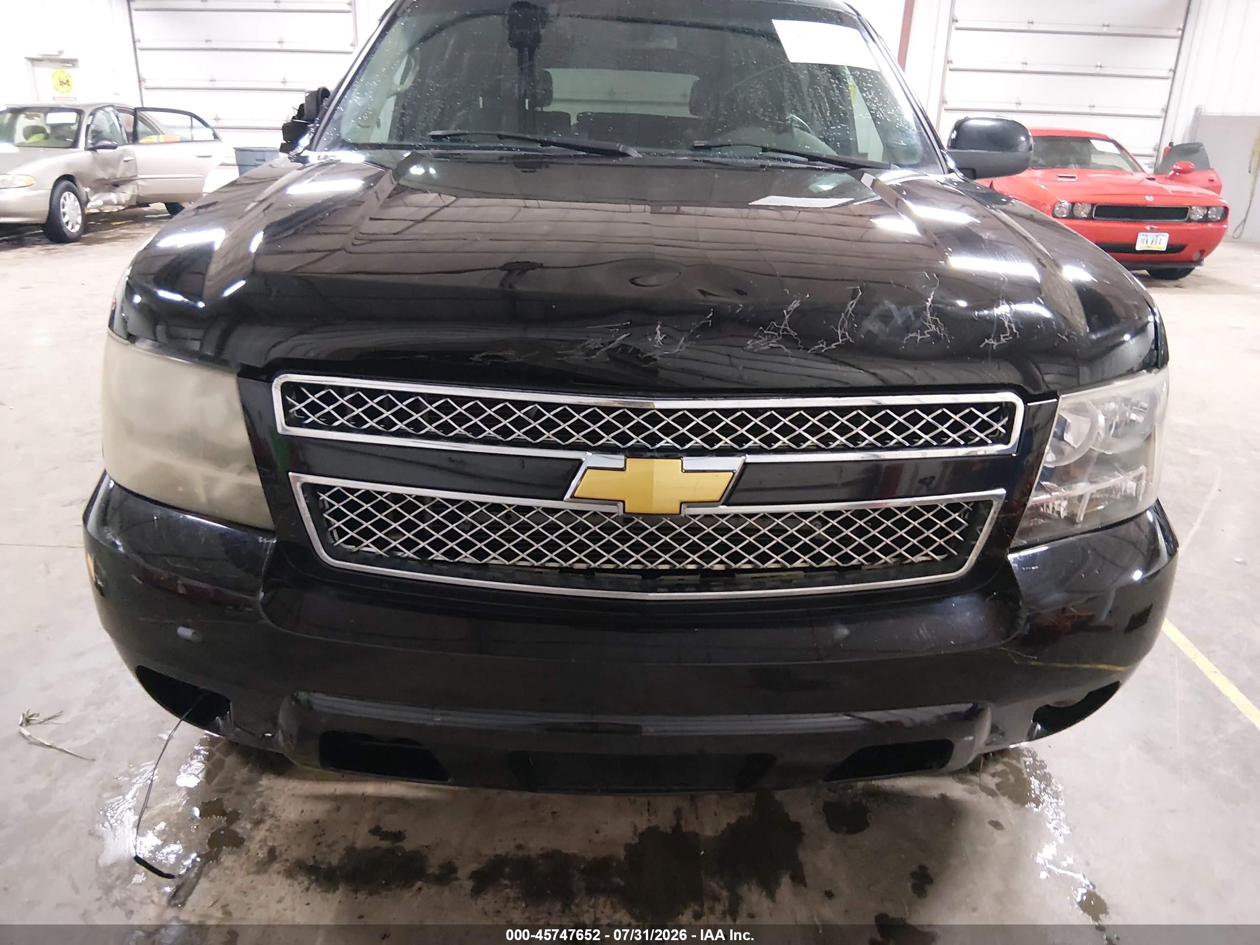 2008 Chevrolet Suburban 1500 Lt Black vin: 1GNFK16328J154010
