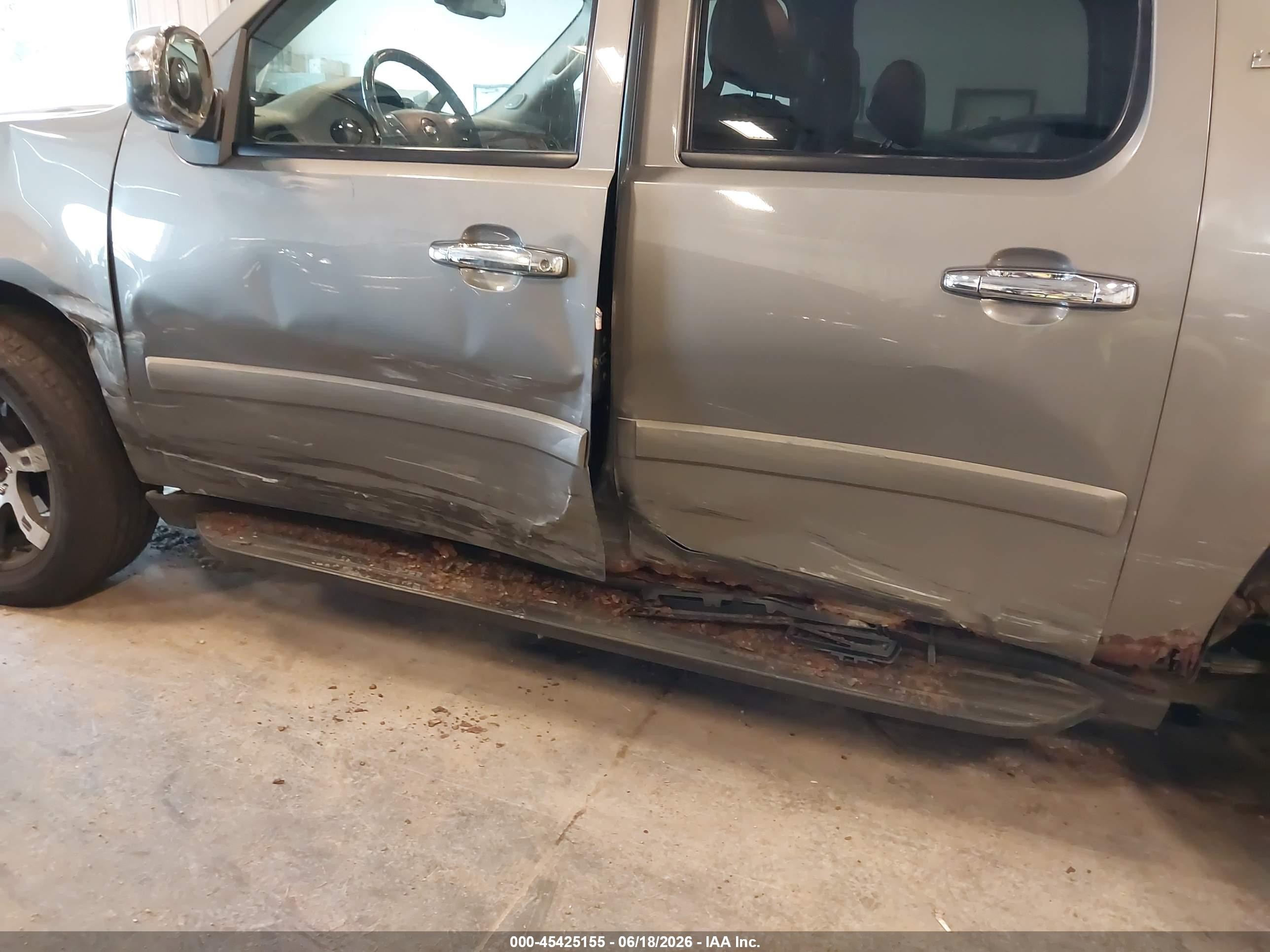 2008 Chevrolet Suburban 1500 Ltz Gray vin: 1GNFK16338J216997