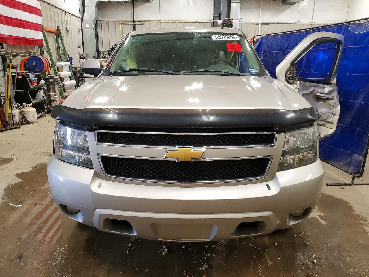 2008 Chevrolet Suburban K1500 Ls Silver vin: 1GNFK16338R128999