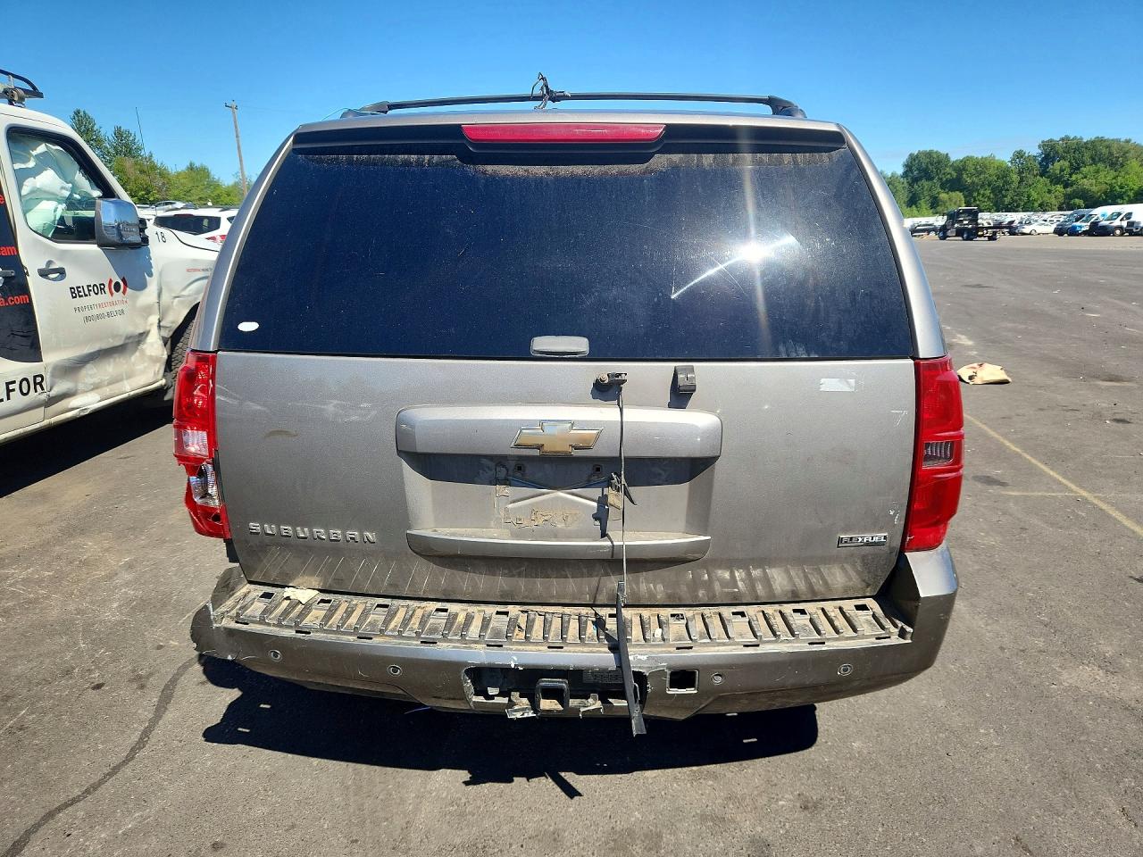 2008 Chevrolet Suburban K1500 Ls Gray vin: 1GNFK16348J229919