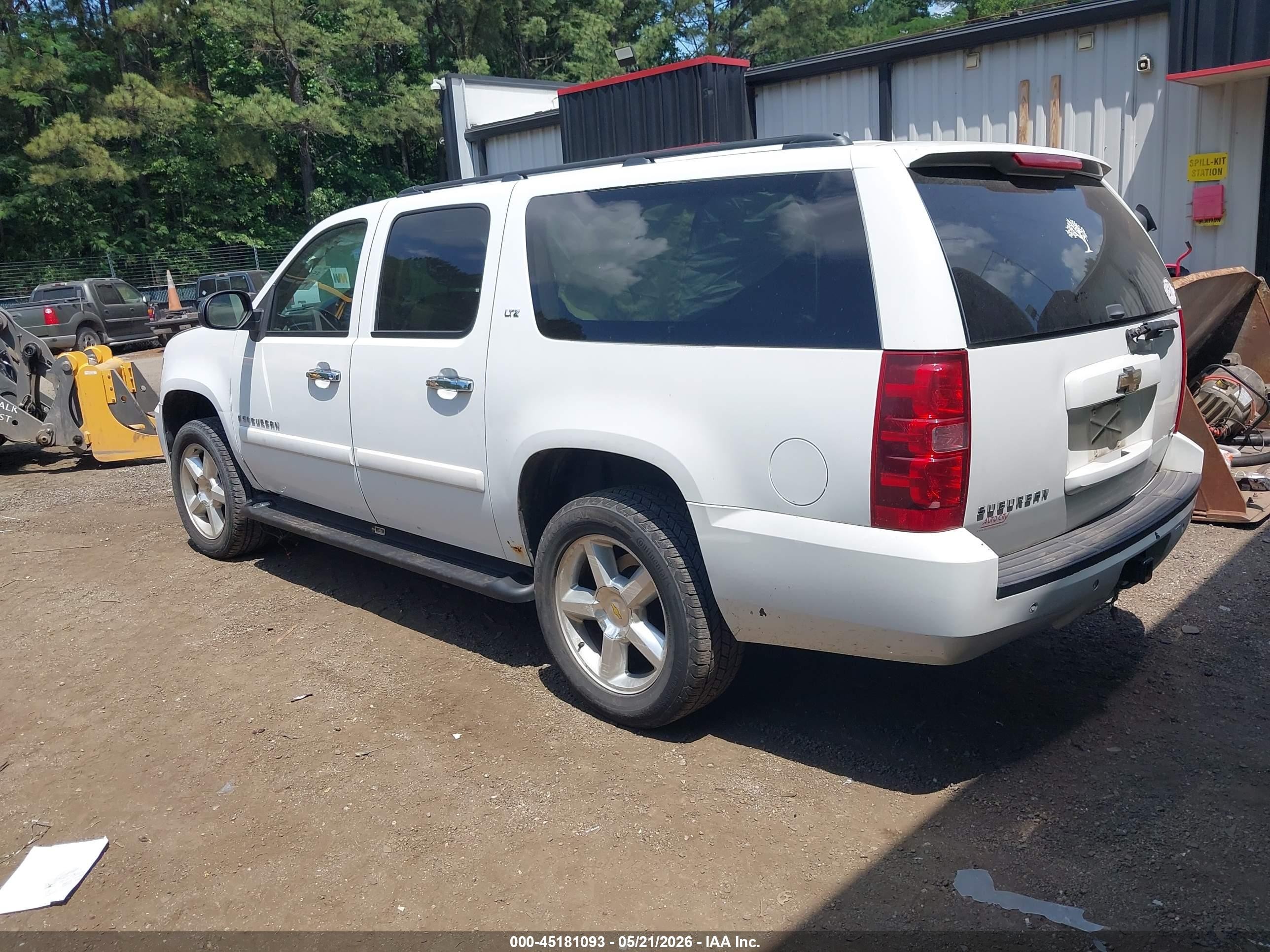 2008 Chevrolet Suburban 1500 Ltz White vin: 1GNFK16358J203376