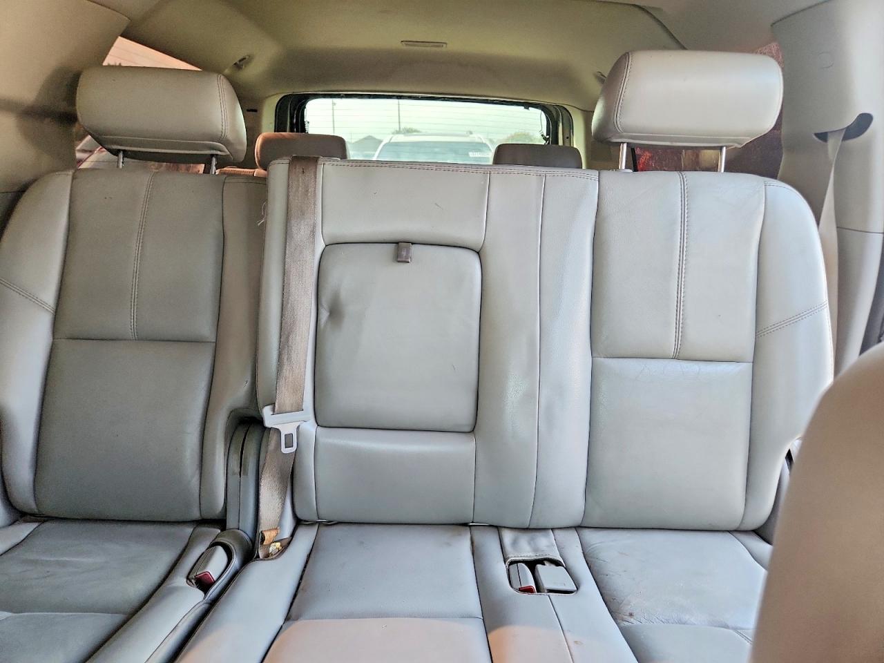 2007 Chevrolet Suburban K1500 Beige vin: 1GNFK16367R185132