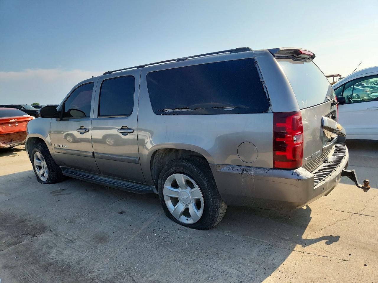 2007 Chevrolet Suburban K1500 Beige vin: 1GNFK16367R185132