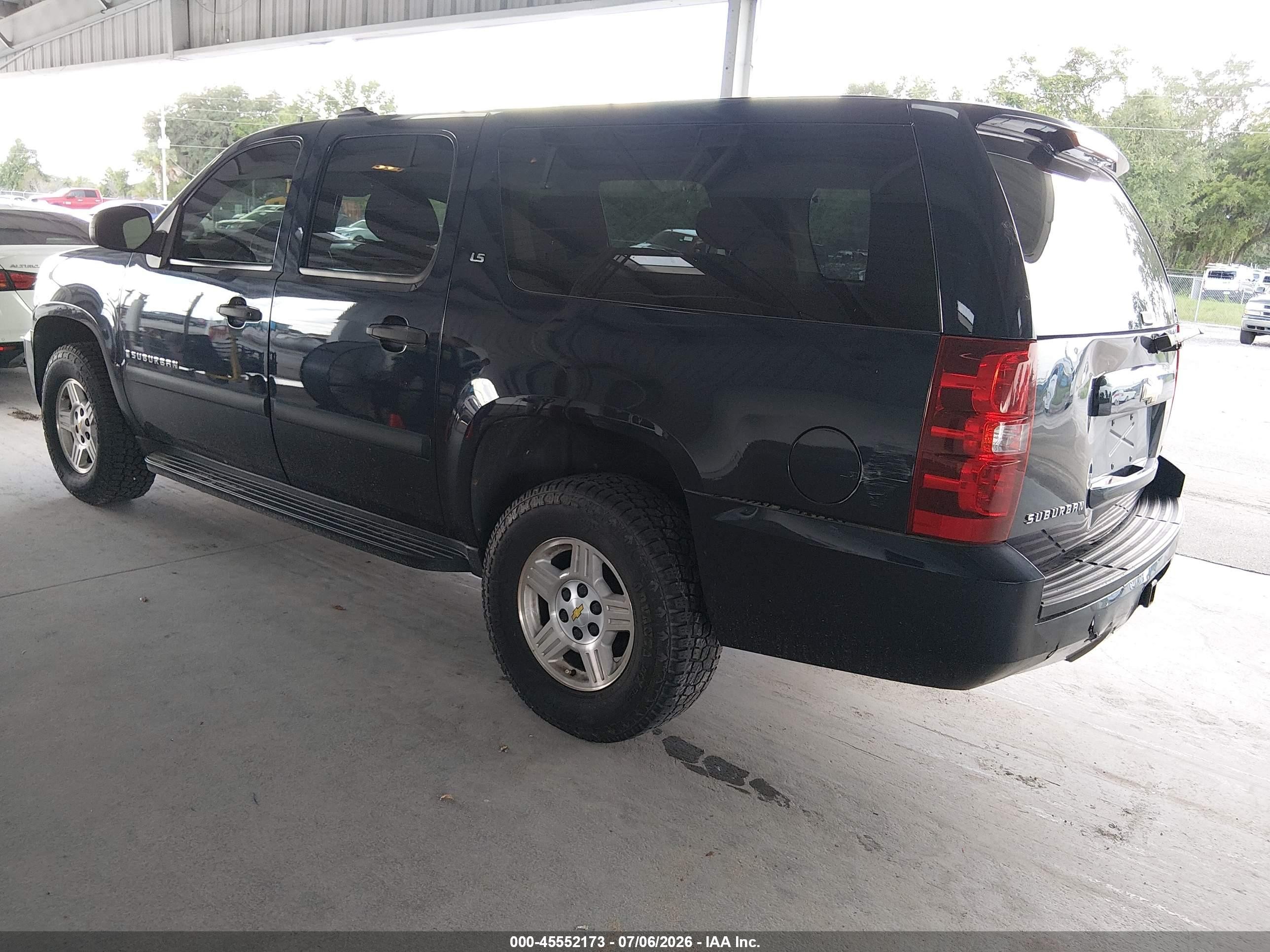 2008 Chevrolet Suburban 1500 Ls White vin: 1GNFK16378J223497