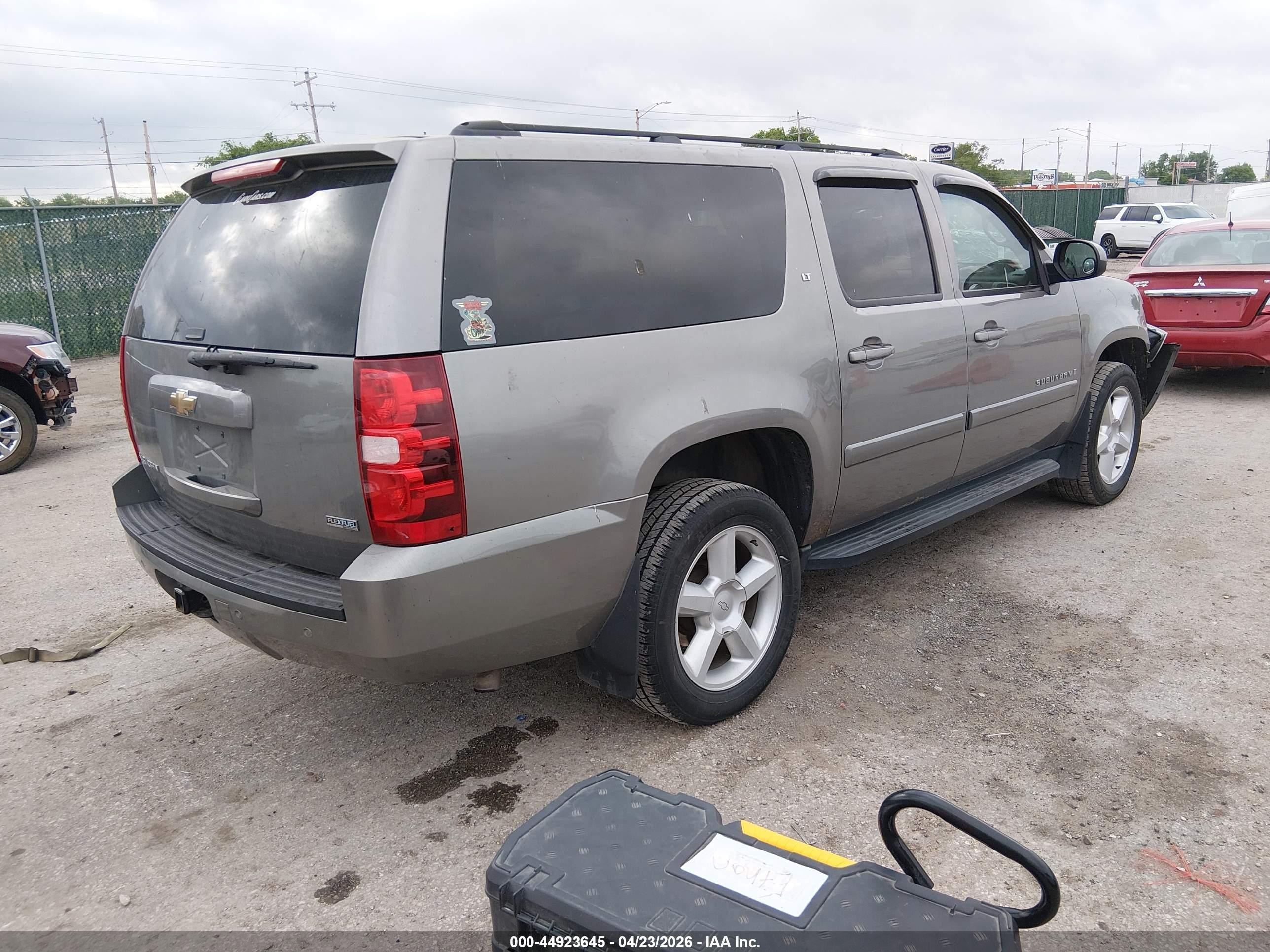 2008 Chevrolet Suburban 1500 Lt Gray vin: 1GNFK16378R122915
