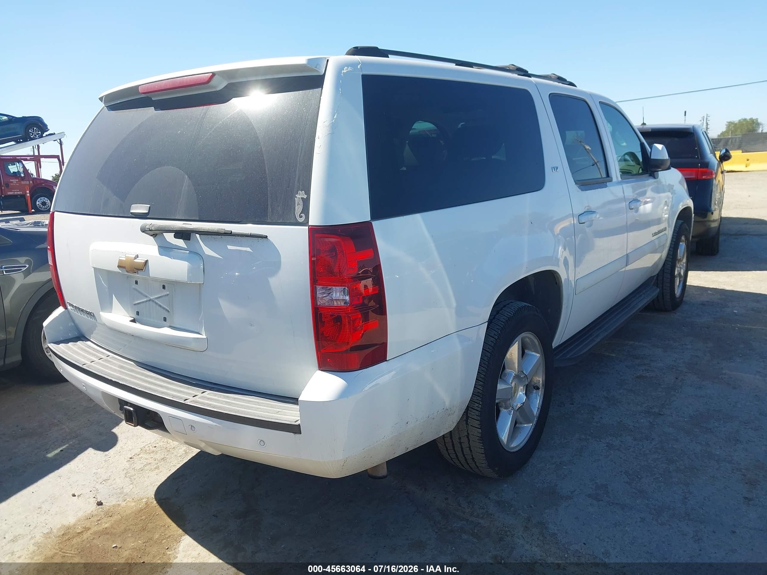 2007 Chevrolet Suburban Ltz White vin: 1GNFK16387J178780