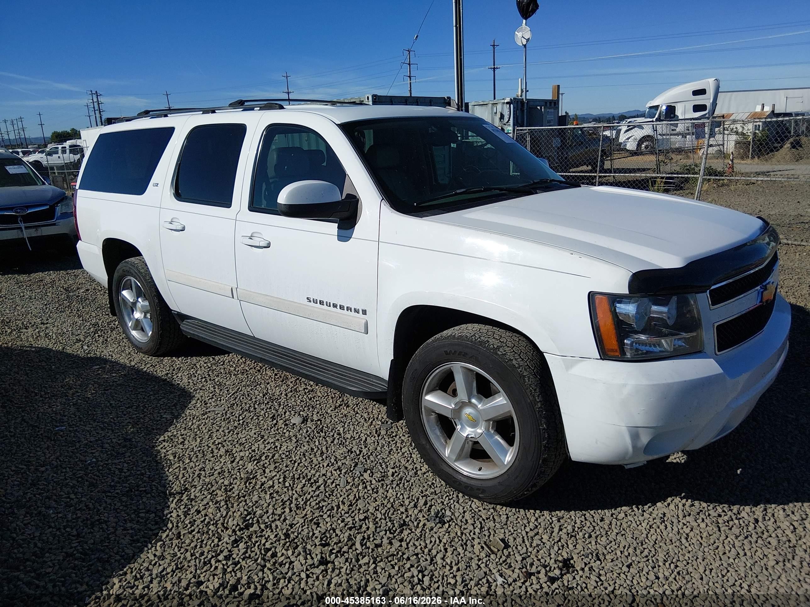 2007 Chevrolet Suburban 1500 Ltz White vin: 1GNFK163X7J214775