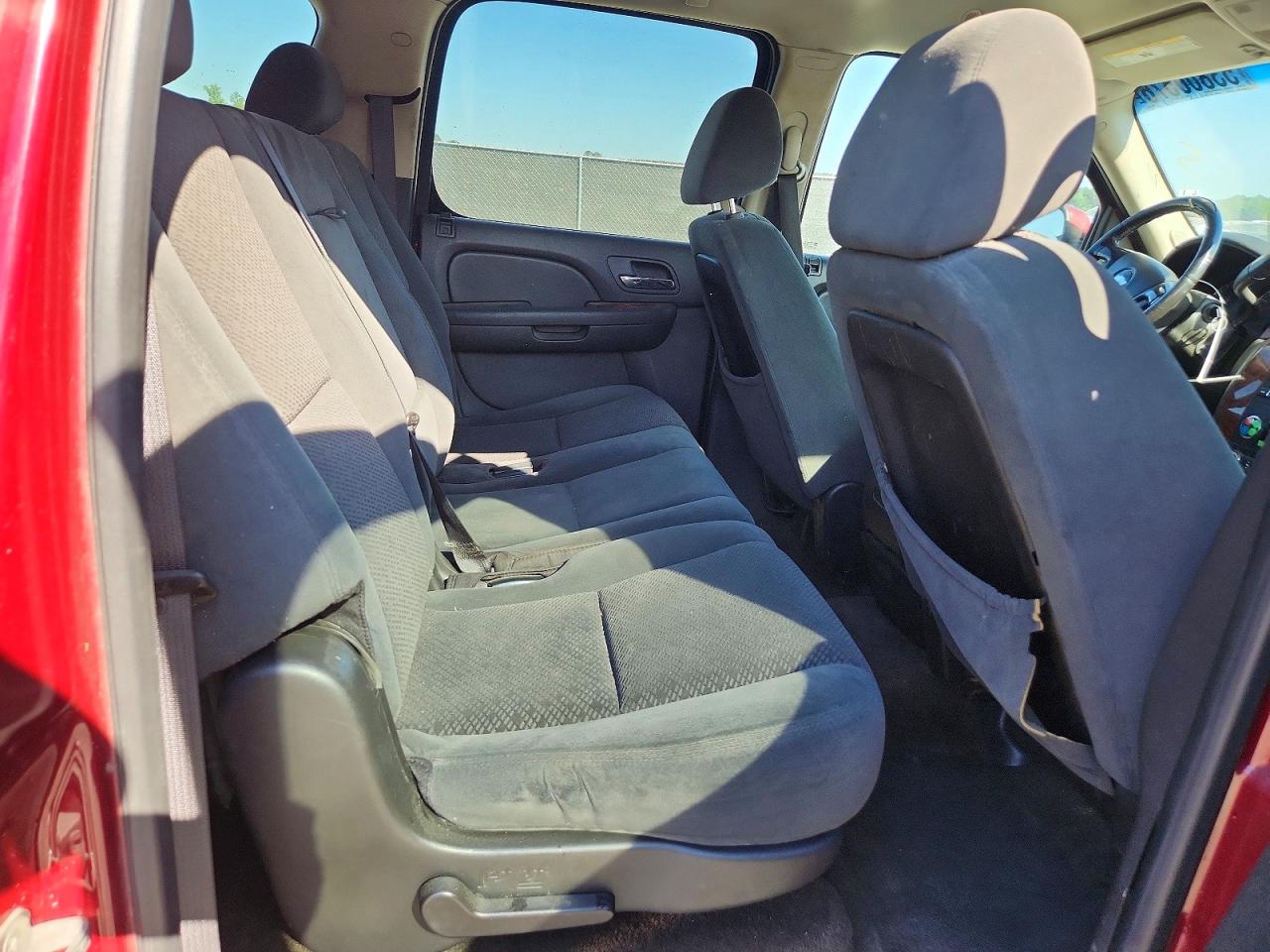 2007 Chevrolet Suburban K1500 Burgundy vin: 1GNFK163X7J347102