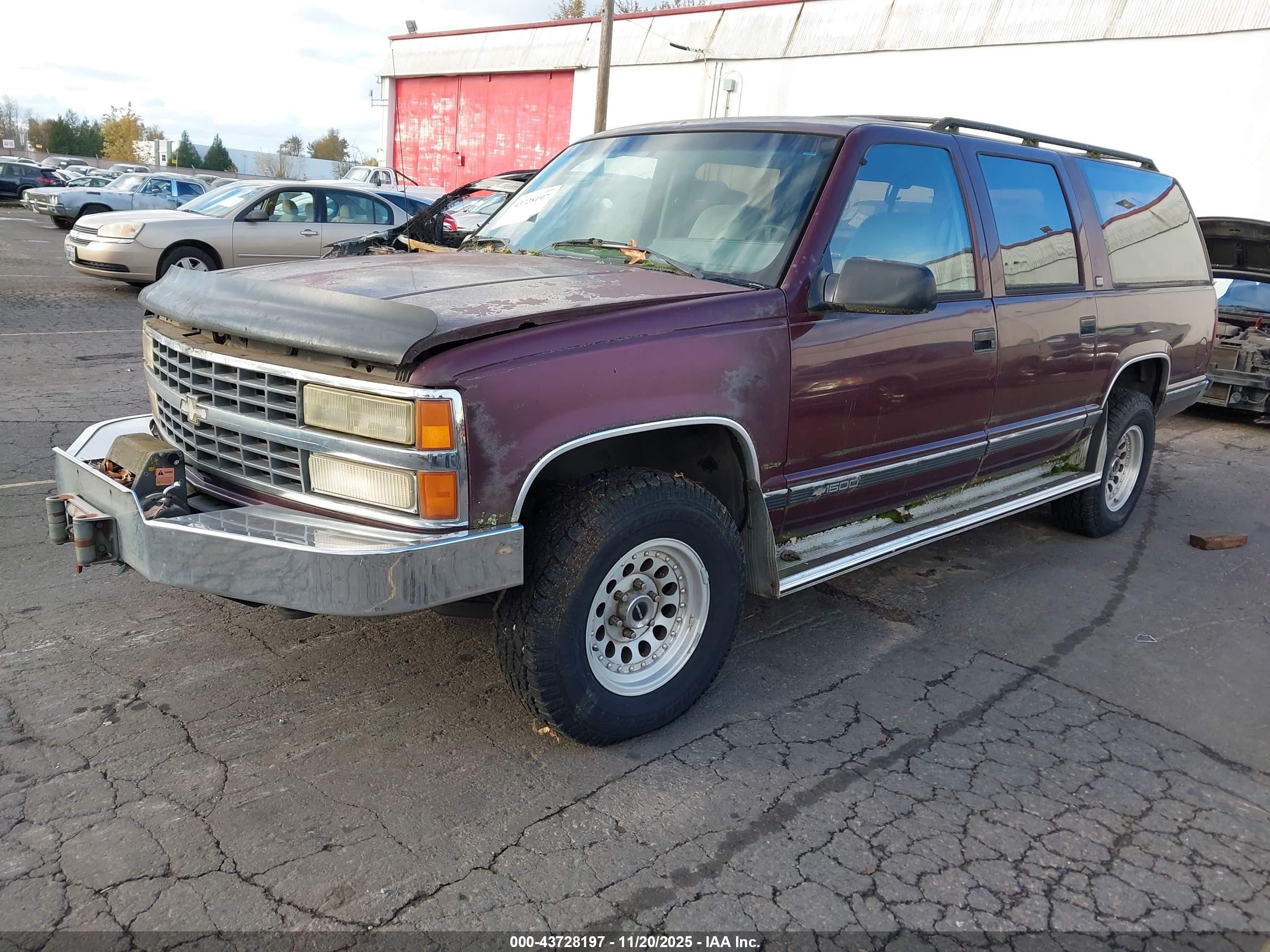 1992 Chevrolet Suburban K1500 Maroon vin: 1GNFK16K2NJ308914