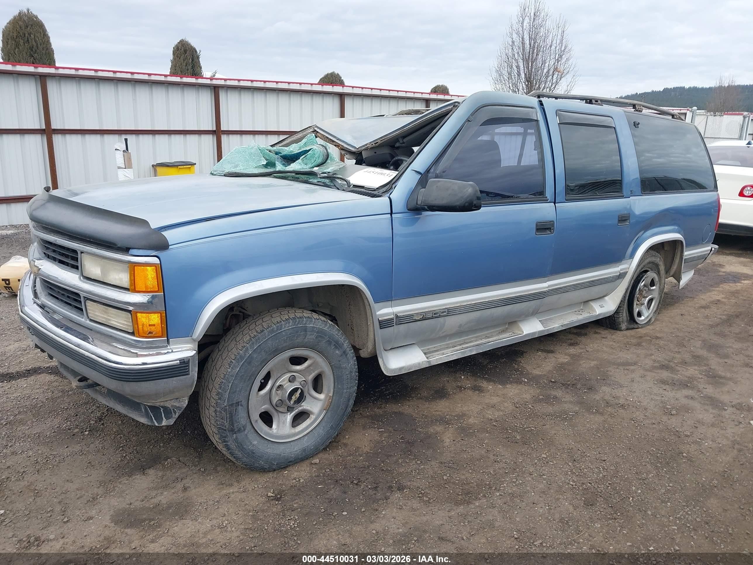 1995 Chevrolet Suburban K1500 Blue vin: 1GNFK16K2SJ370082