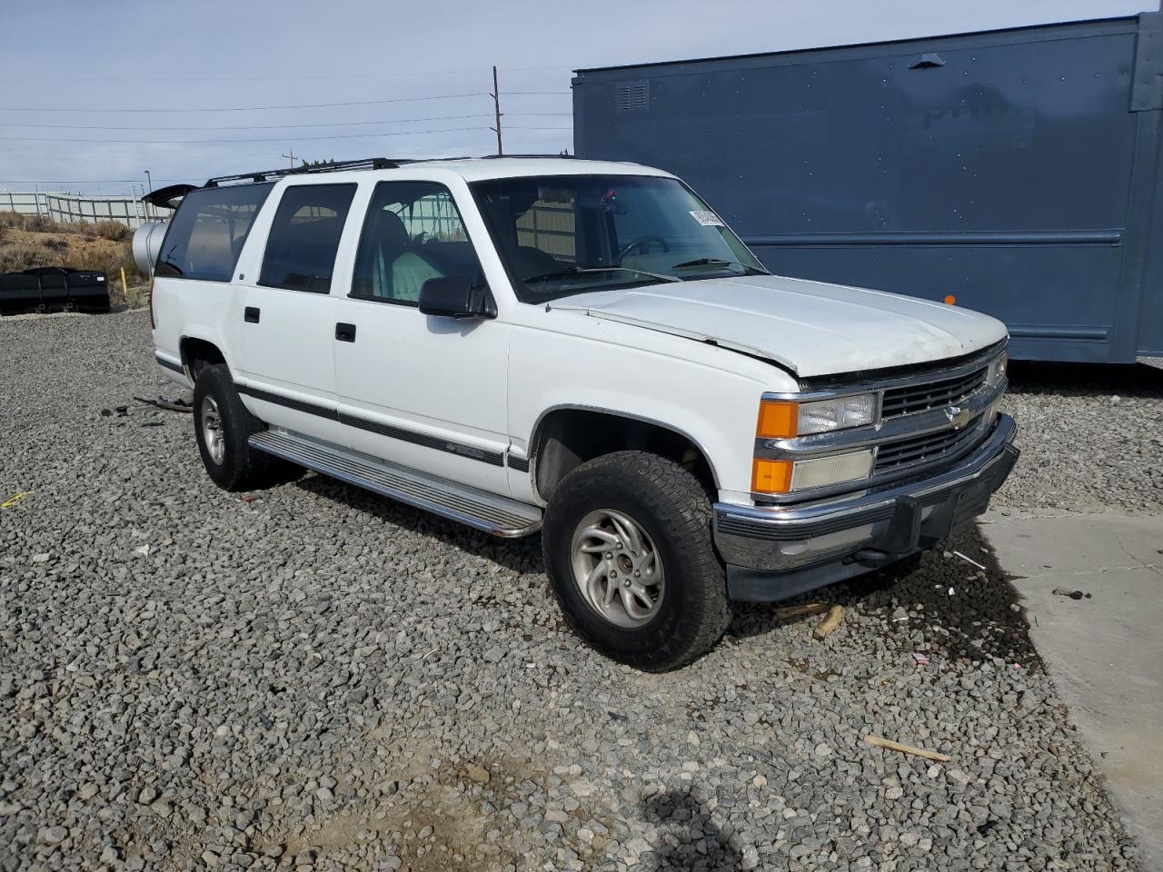 1992 Chevrolet Suburban K1500 White vin: 1GNFK16K3NJ355563
