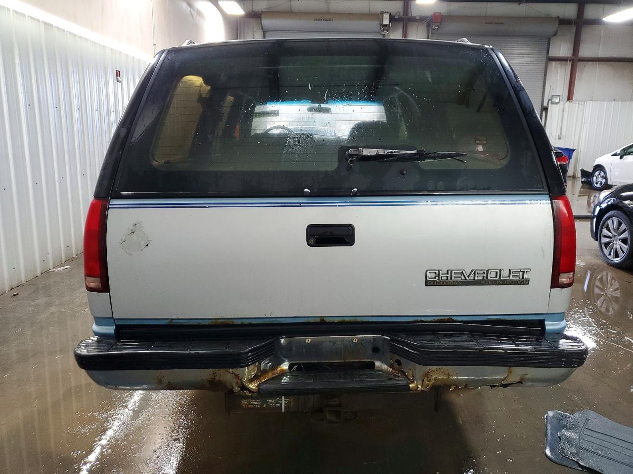 1993 Chevrolet Suburban K1500 Two Tone vin: 1GNFK16K3PJ405154