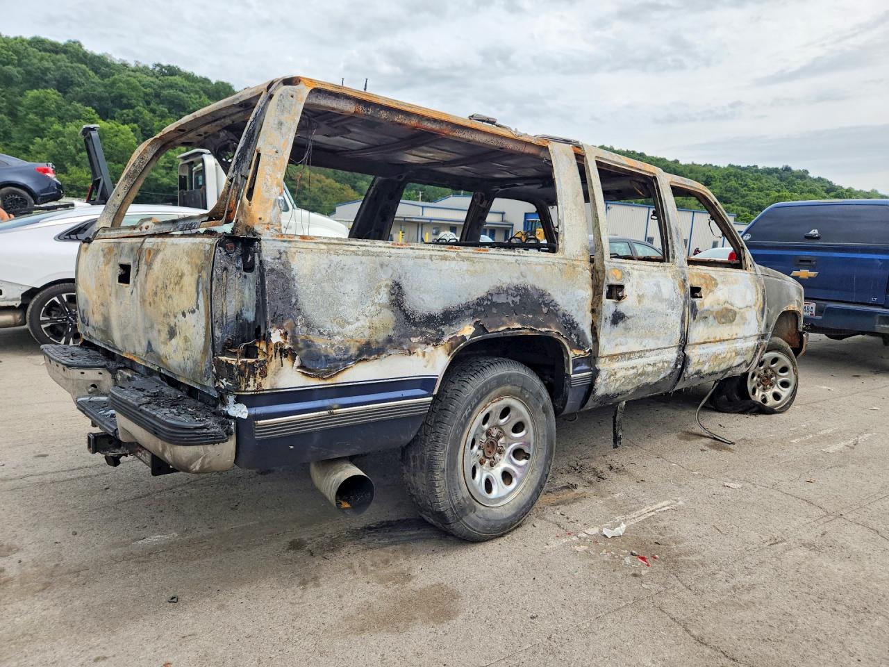 1995 Chevrolet Suburban K1500 Burn vin: 1GNFK16K5SJ322625