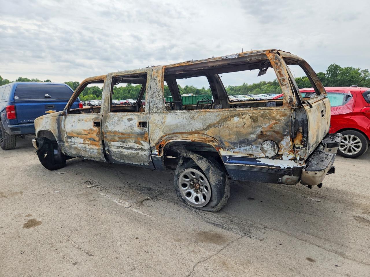 1995 Chevrolet Suburban K1500 Burn vin: 1GNFK16K5SJ322625