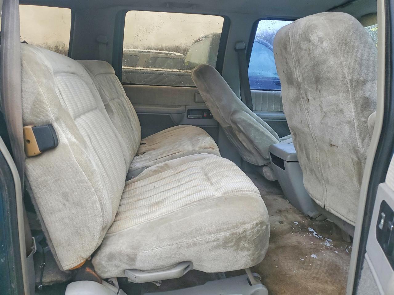 1993 Chevrolet Suburban K1500 Green vin: 1GNFK16K7PJ349512