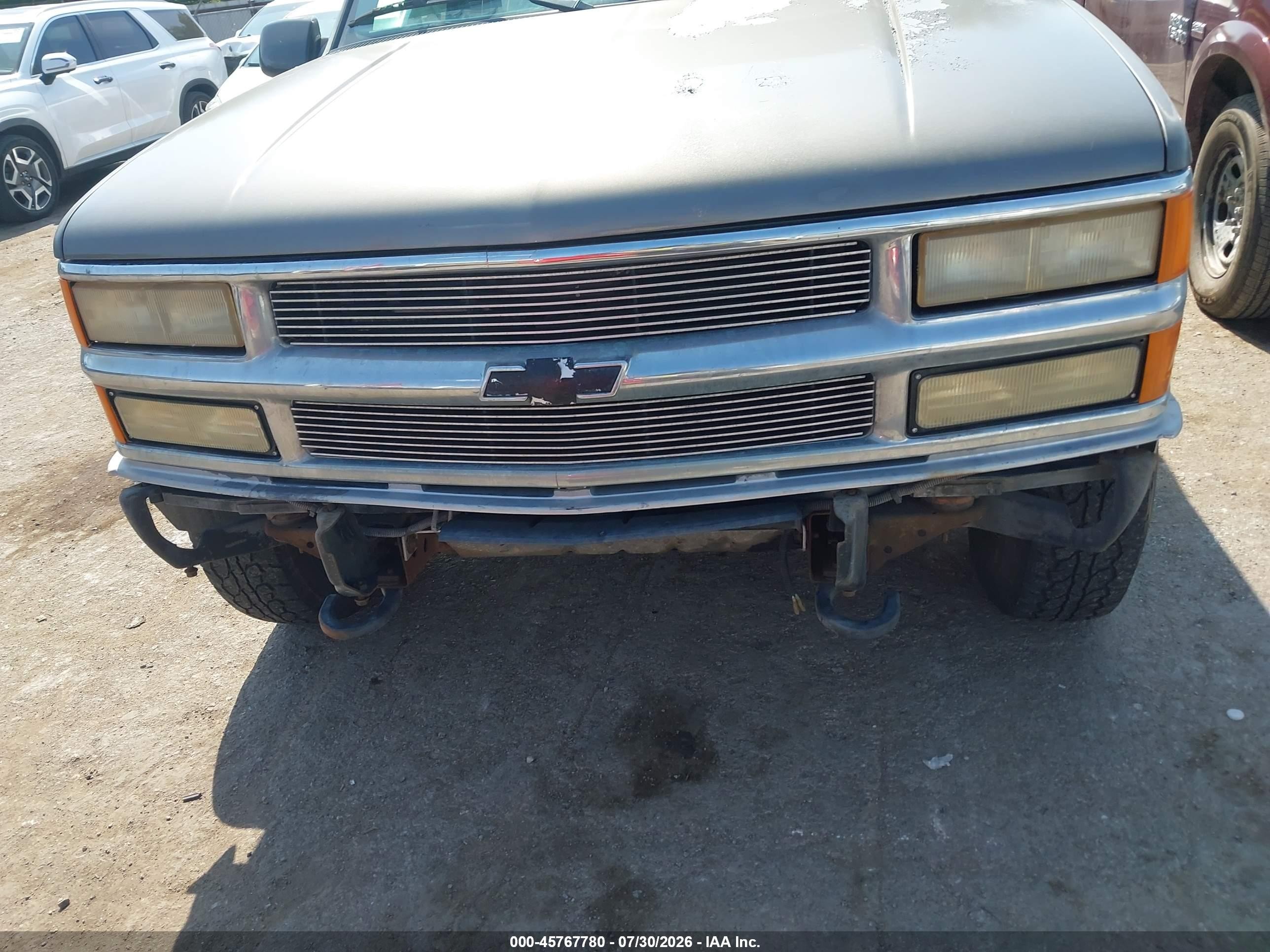 1993 Chevrolet Suburban K1500 Gray vin: 1GNFK16K7PJ403987