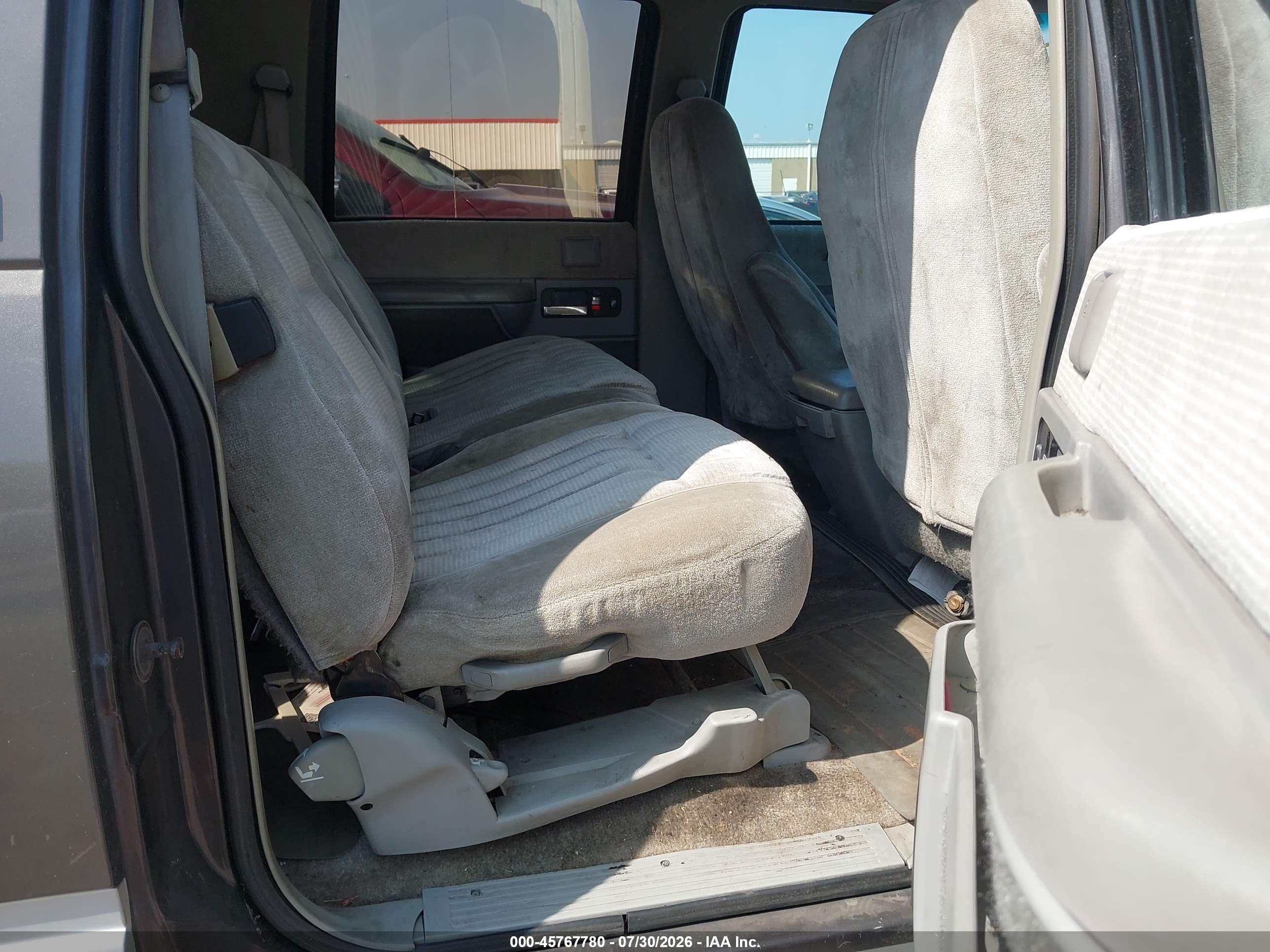 1993 Chevrolet Suburban K1500 Gray vin: 1GNFK16K7PJ403987