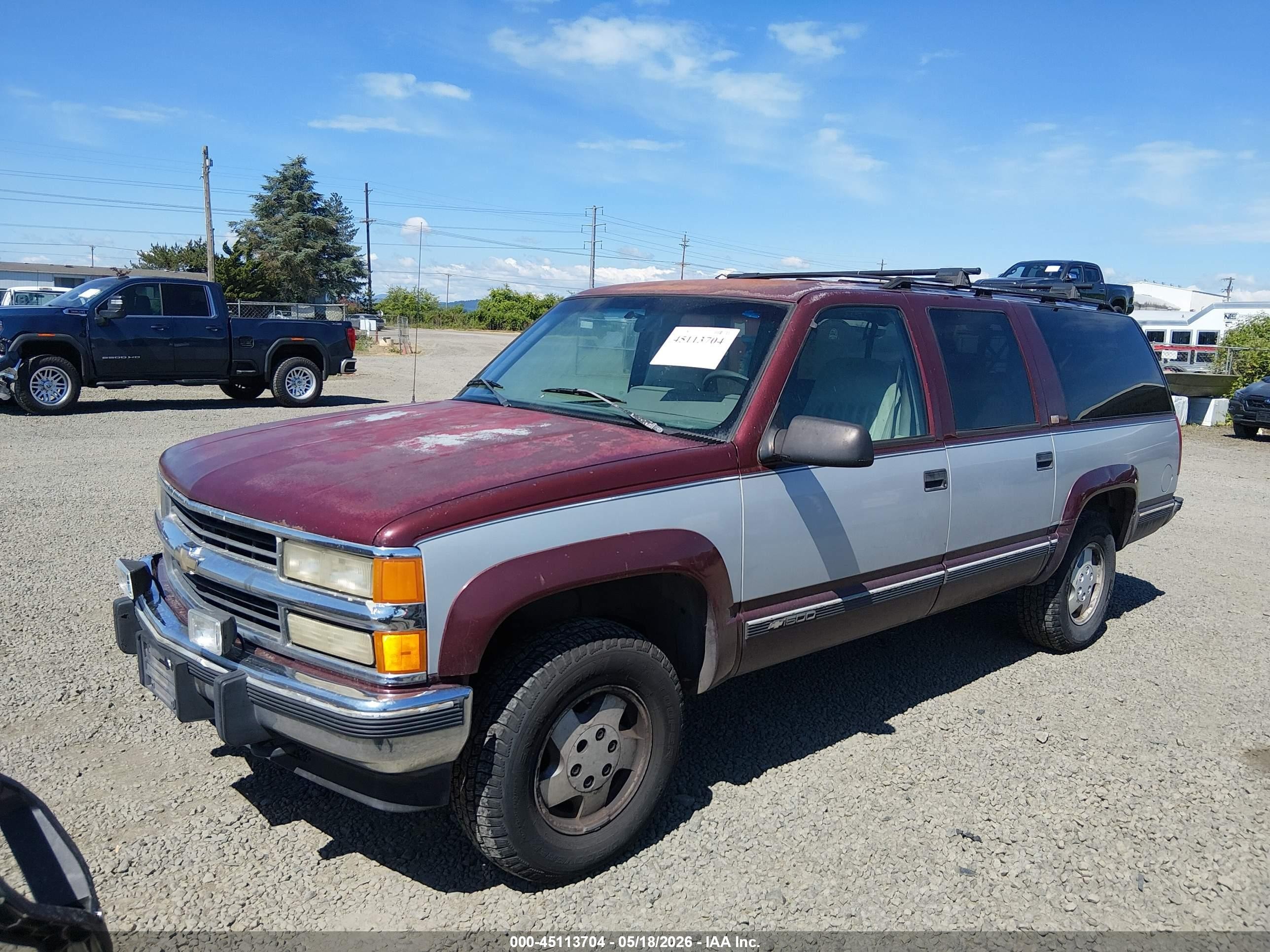 1994 Chevrolet Suburban K1500 Red vin: 1GNFK16K8RJ435480