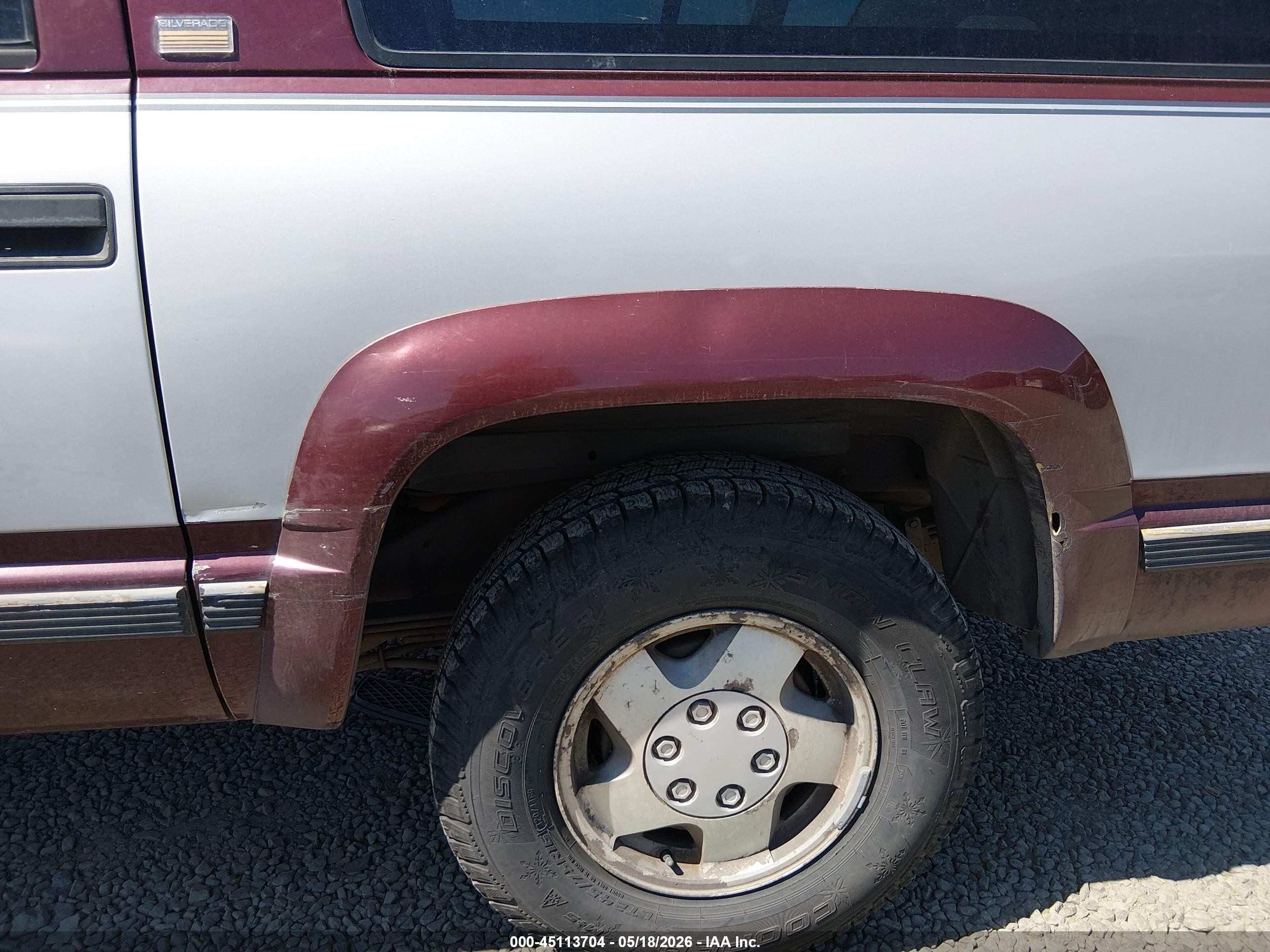 1994 Chevrolet Suburban K1500 Red vin: 1GNFK16K8RJ435480