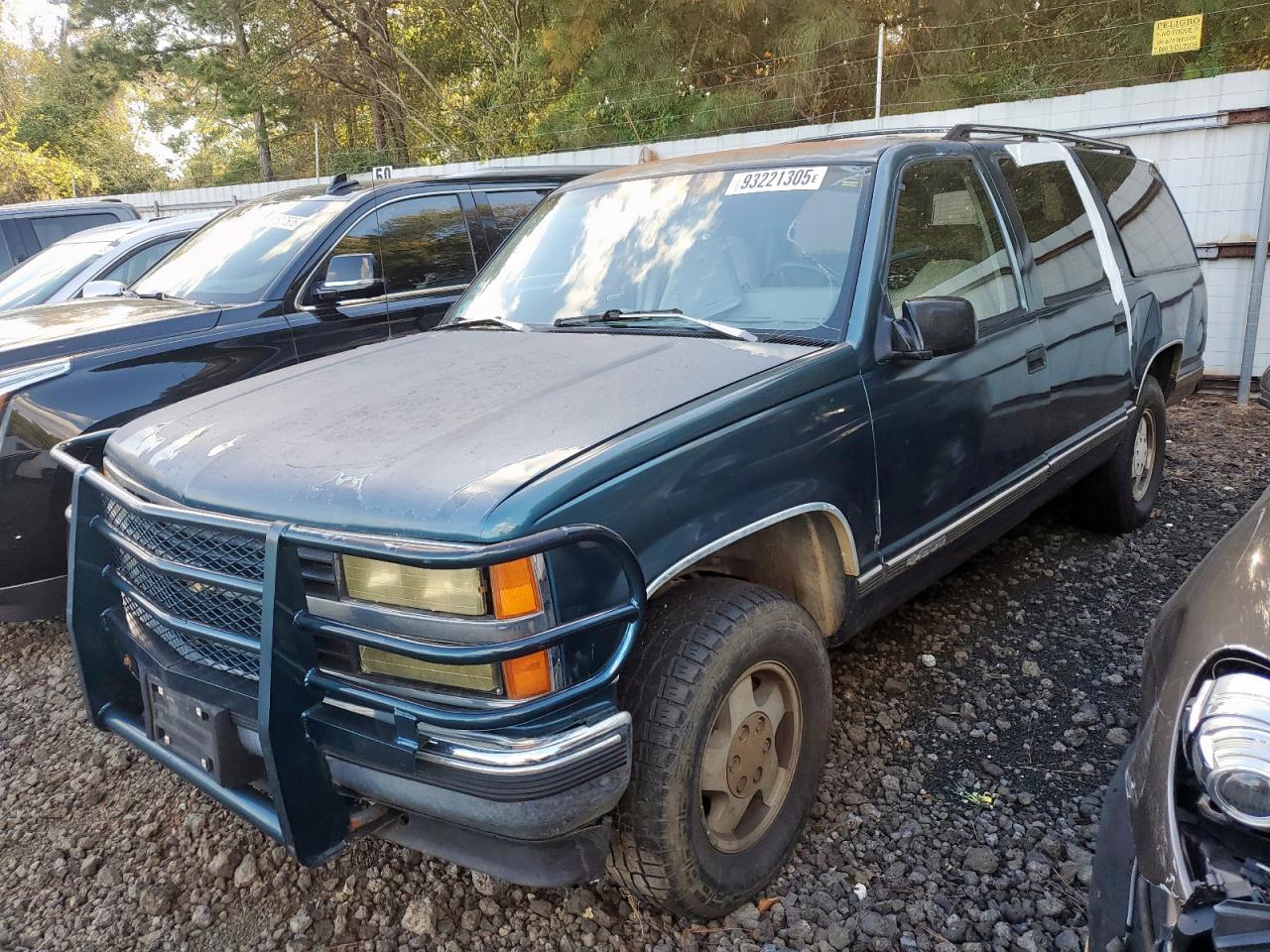 1992 Chevrolet Suburban K1500 Green vin: 1GNFK16K9NJ338993