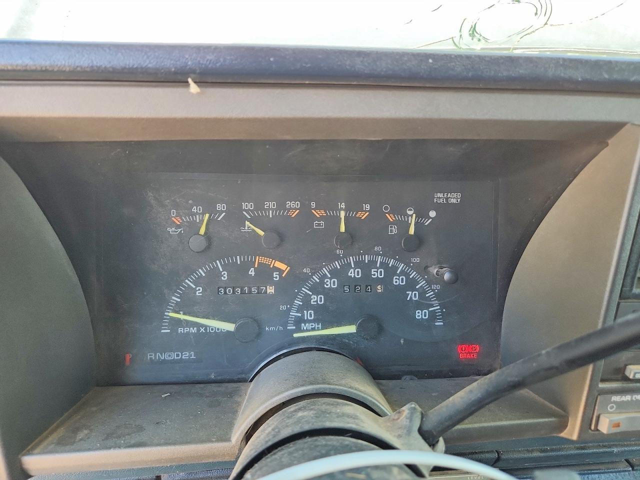 1994 Chevrolet Suburban K1500 Silver vin: 1GNFK16K9RJ379730
