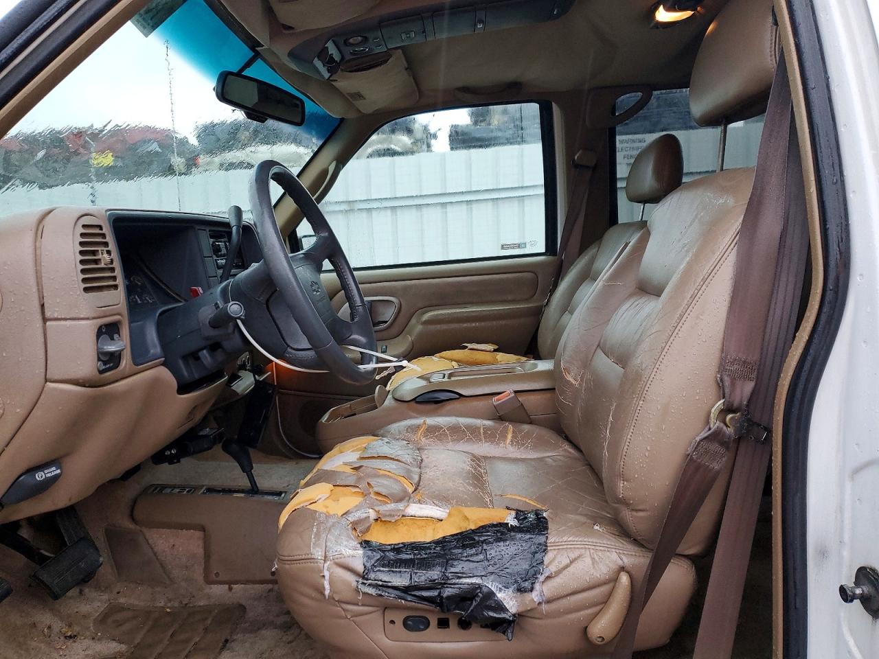 1995 Chevrolet Suburban K1500 White vin: 1GNFK16KXSJ427239