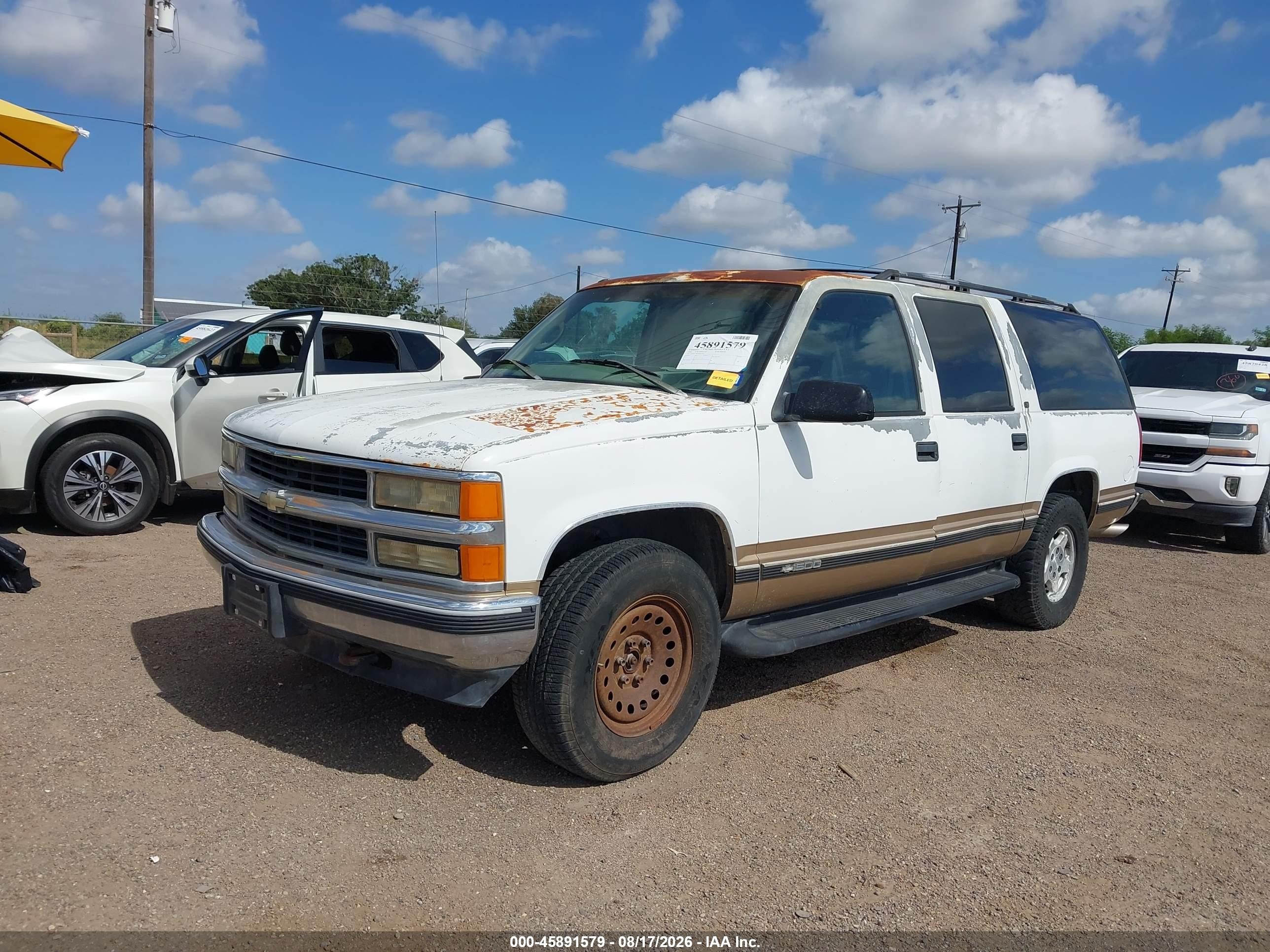1999 Chevrolet Suburban Lt White vin: 1GNFK16R0XJ477720