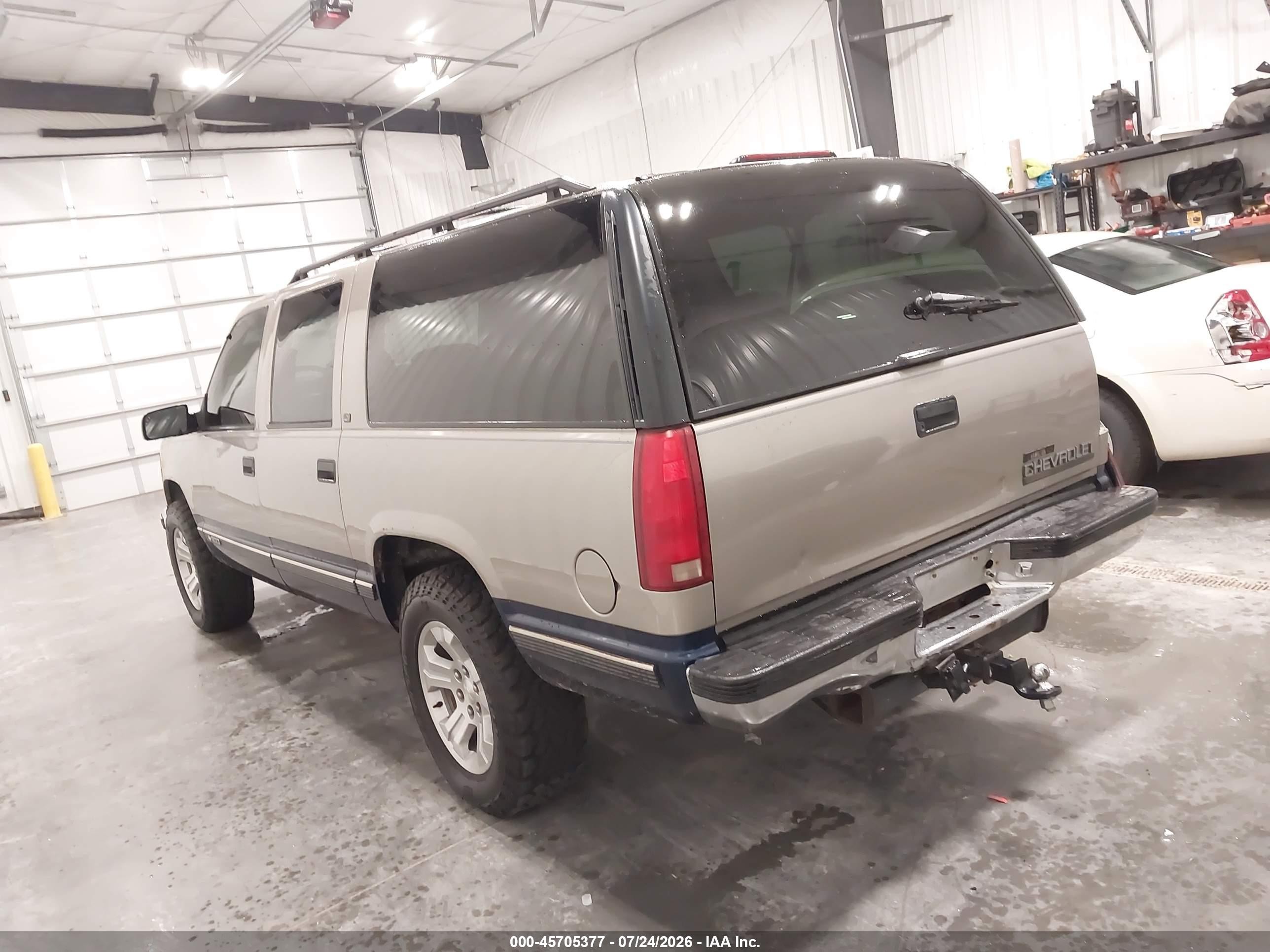 1998 Chevrolet Suburban 1500   Gray vin: 1GNFK16R2WJ320995