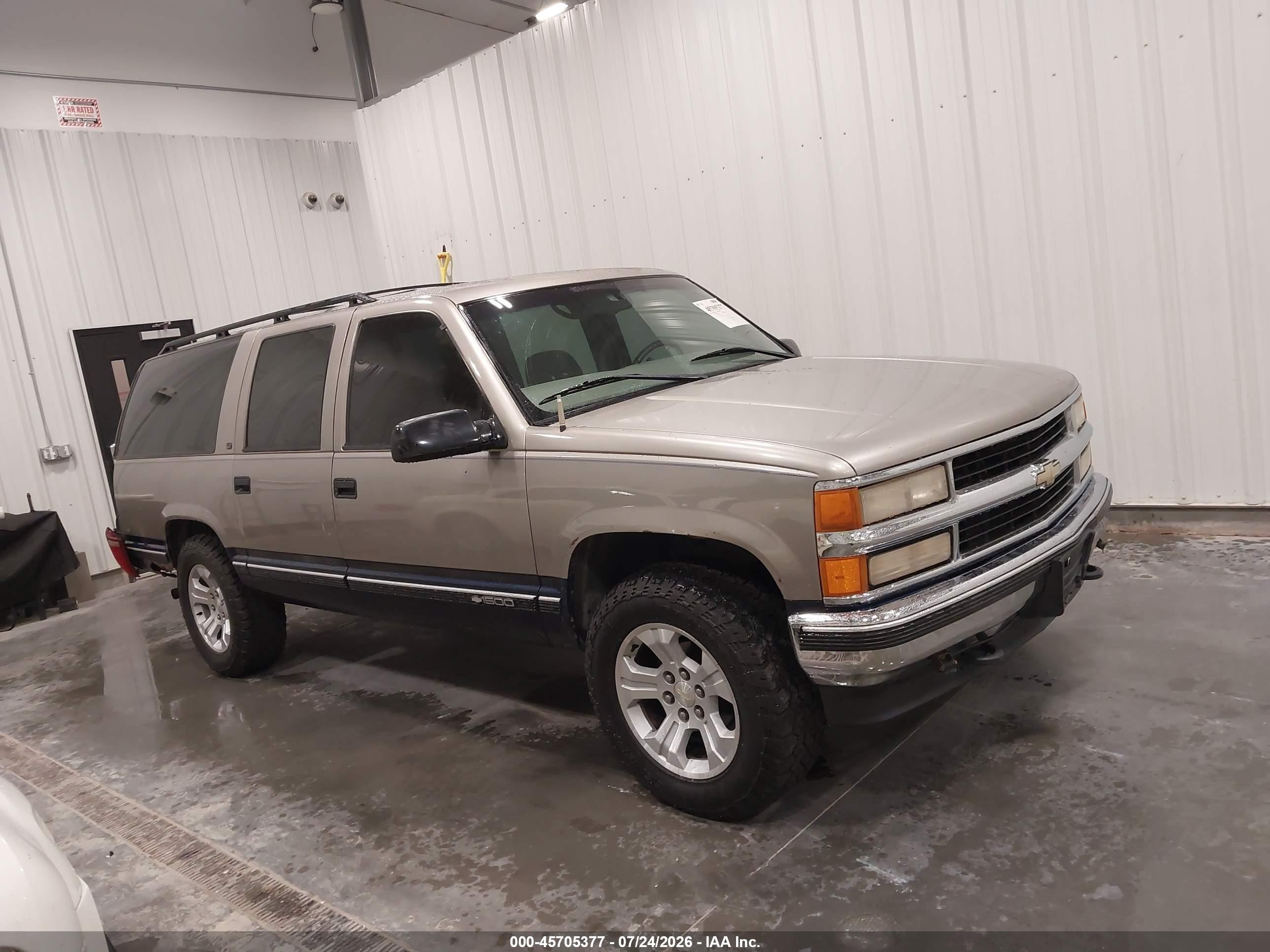 1998 Chevrolet Suburban 1500   Gray vin: 1GNFK16R2WJ320995