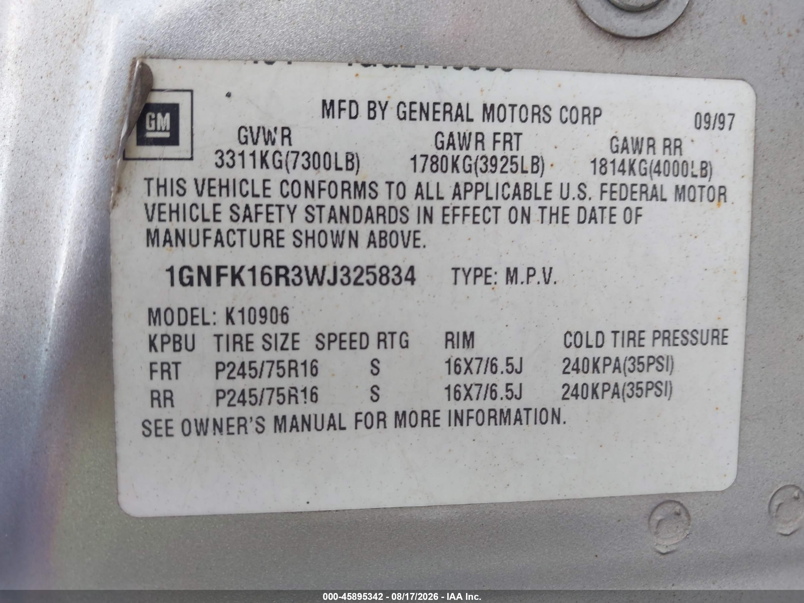 1998 Chevrolet Suburban 1500   Silver vin: 1GNFK16R3WJ325834