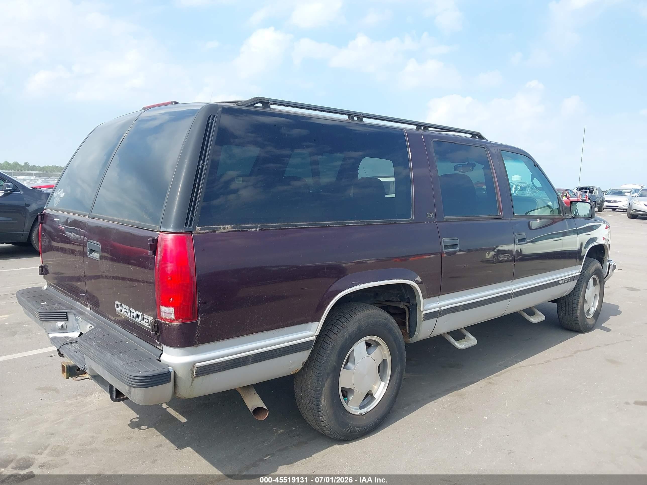 1997 Chevrolet Suburban 1500   Burgundy vin: 1GNFK16R4VJ411801