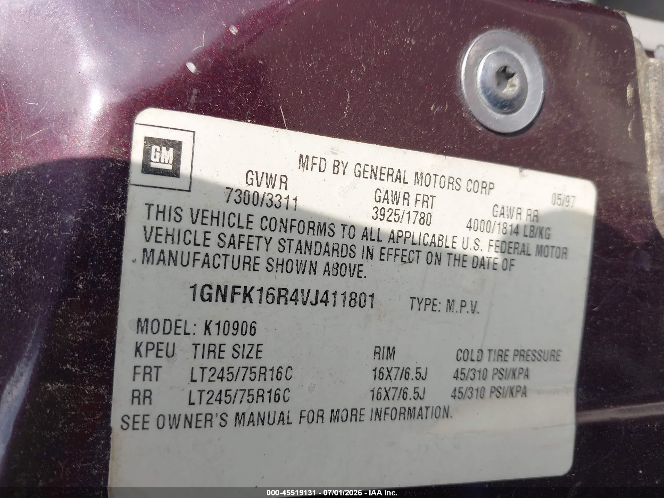 1997 Chevrolet Suburban 1500   Burgundy vin: 1GNFK16R4VJ411801