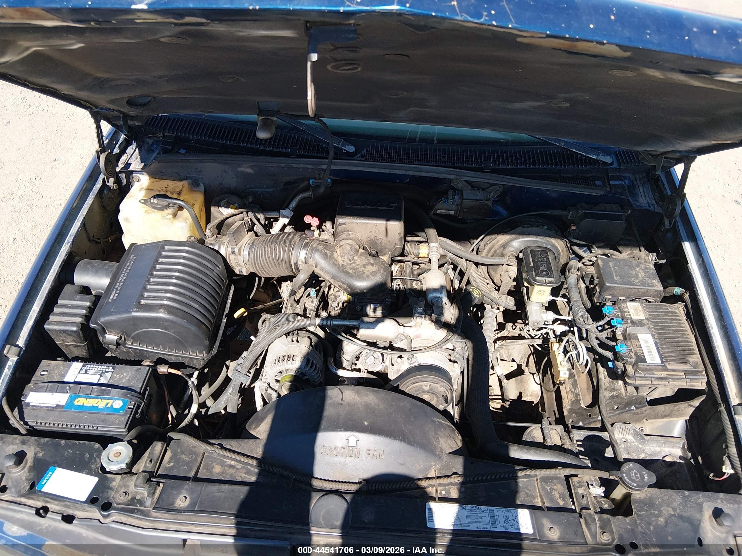 1997 Chevrolet Suburban 1500   Dark Blue vin: 1GNFK16R4VJ429778