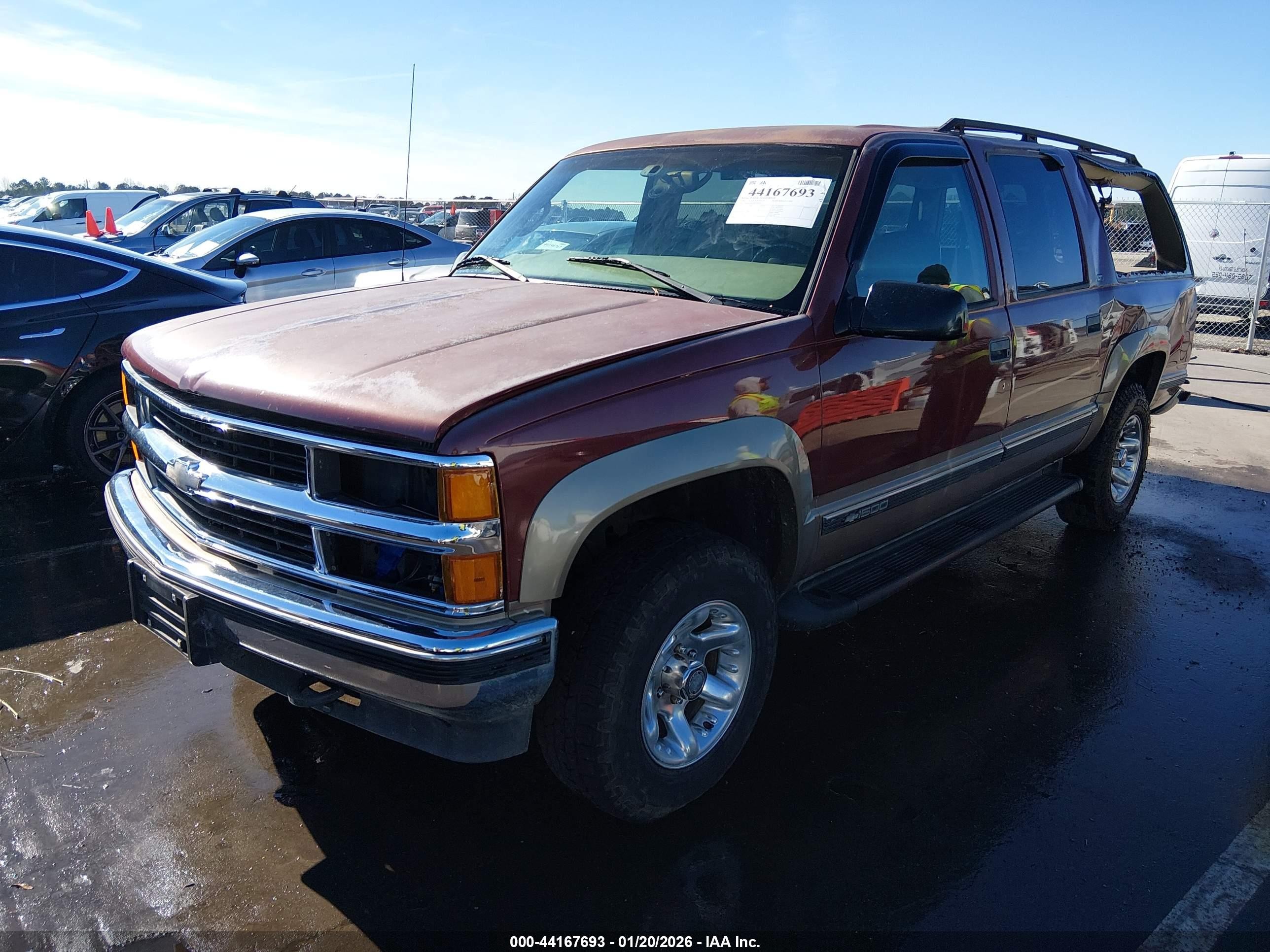 1998 Chevrolet Suburban 1500   Maroon vin: 1GNFK16R5WJ304497