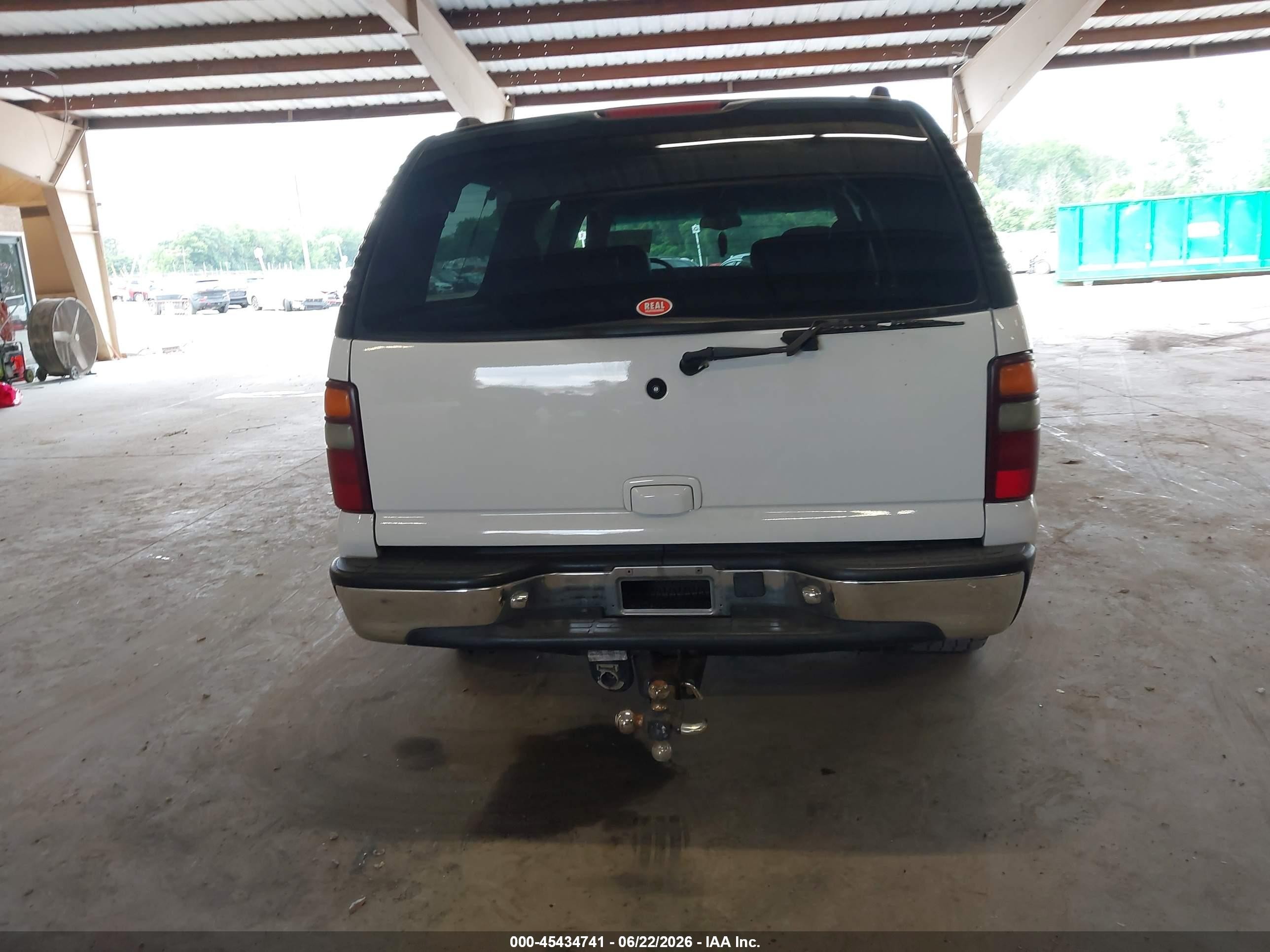 2001 Chevrolet Suburban 1500 Lt White vin: 1GNFK16T51J167632